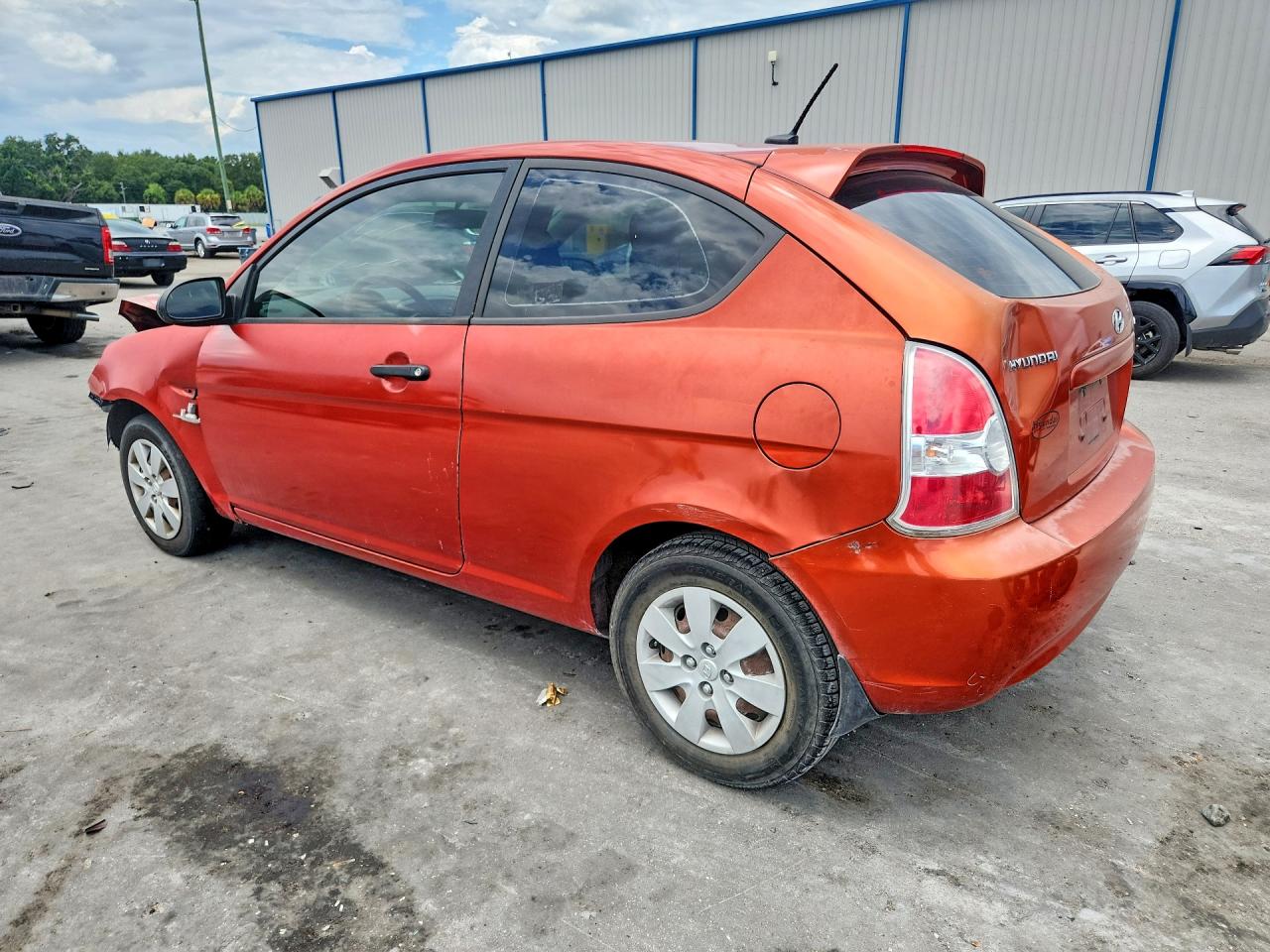 2008 Hyundai Accent Gs Orange vin: KMHCM36CX8U104516