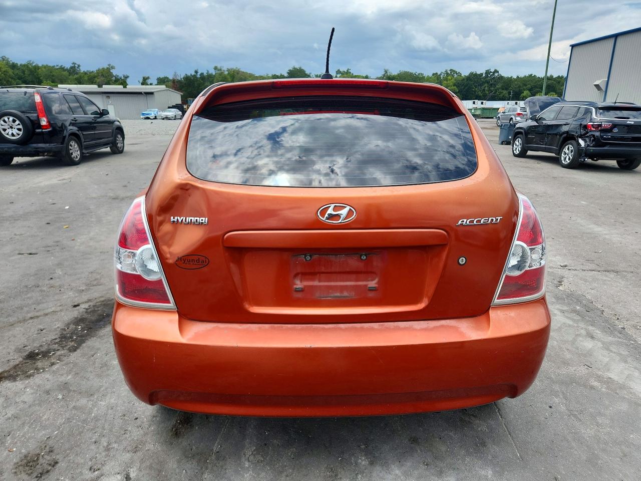 2008 Hyundai Accent Gs Orange vin: KMHCM36CX8U104516