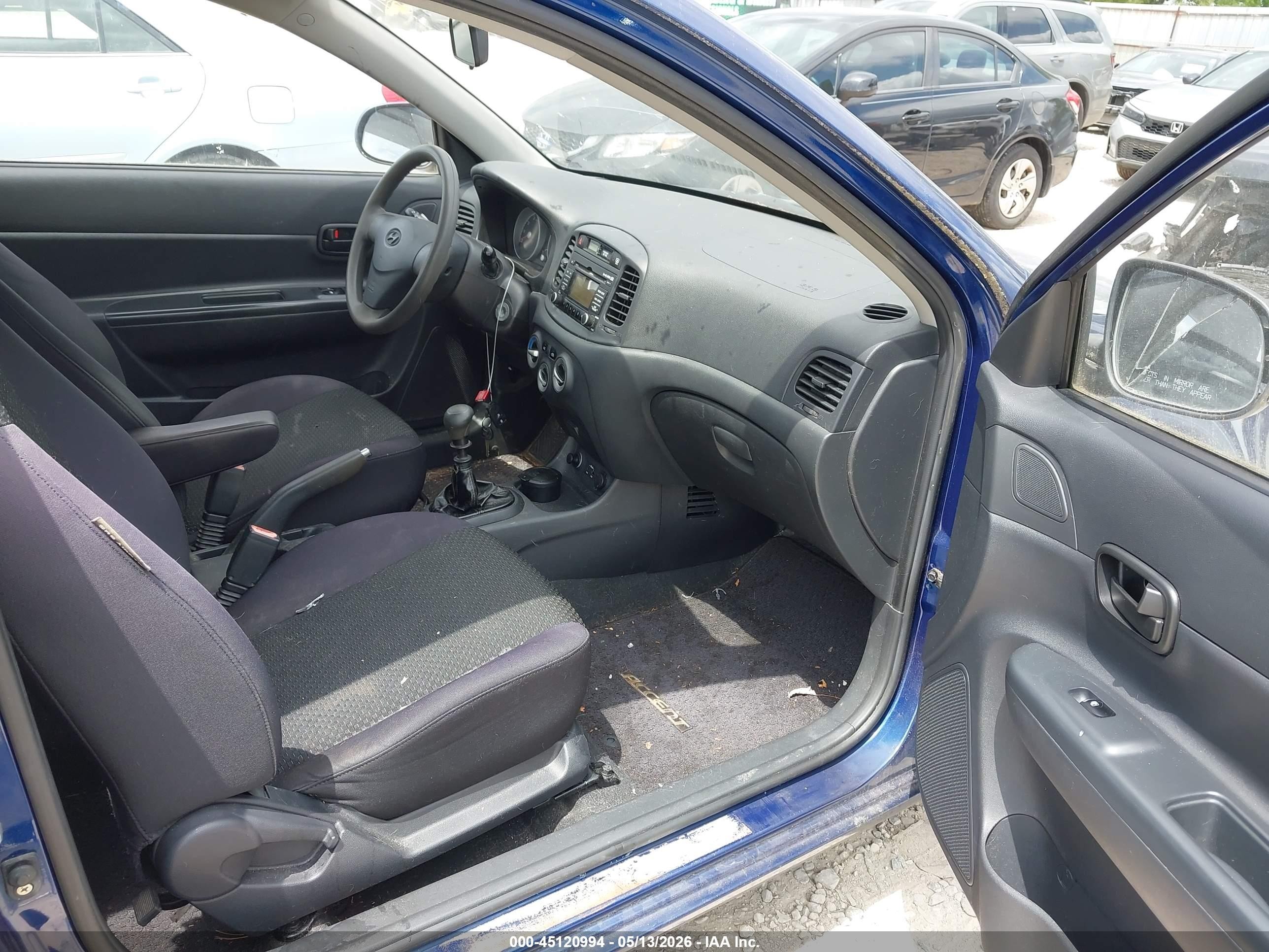 2010 Hyundai Accent Gs Blue vin: KMHCM3AC0AU158128