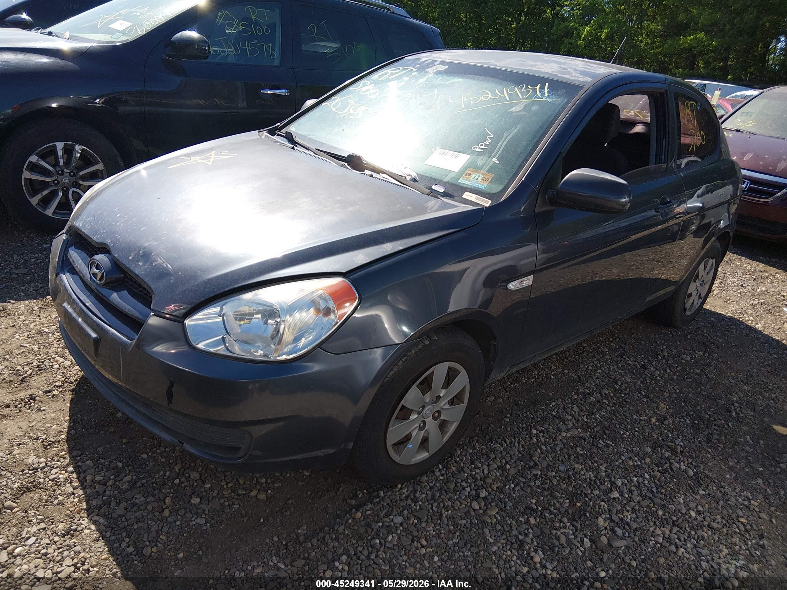 2011 Hyundai Accent Gs Black vin: KMHCM3AC0BU198307