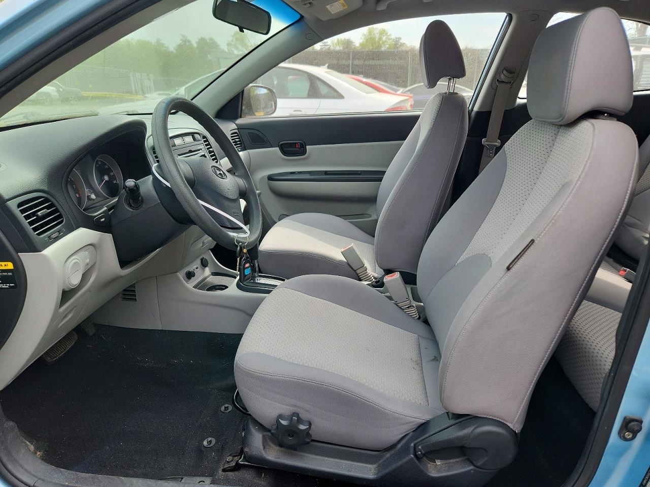 2010 Hyundai Accent Gs Blue vin: KMHCM3AC1AU155044