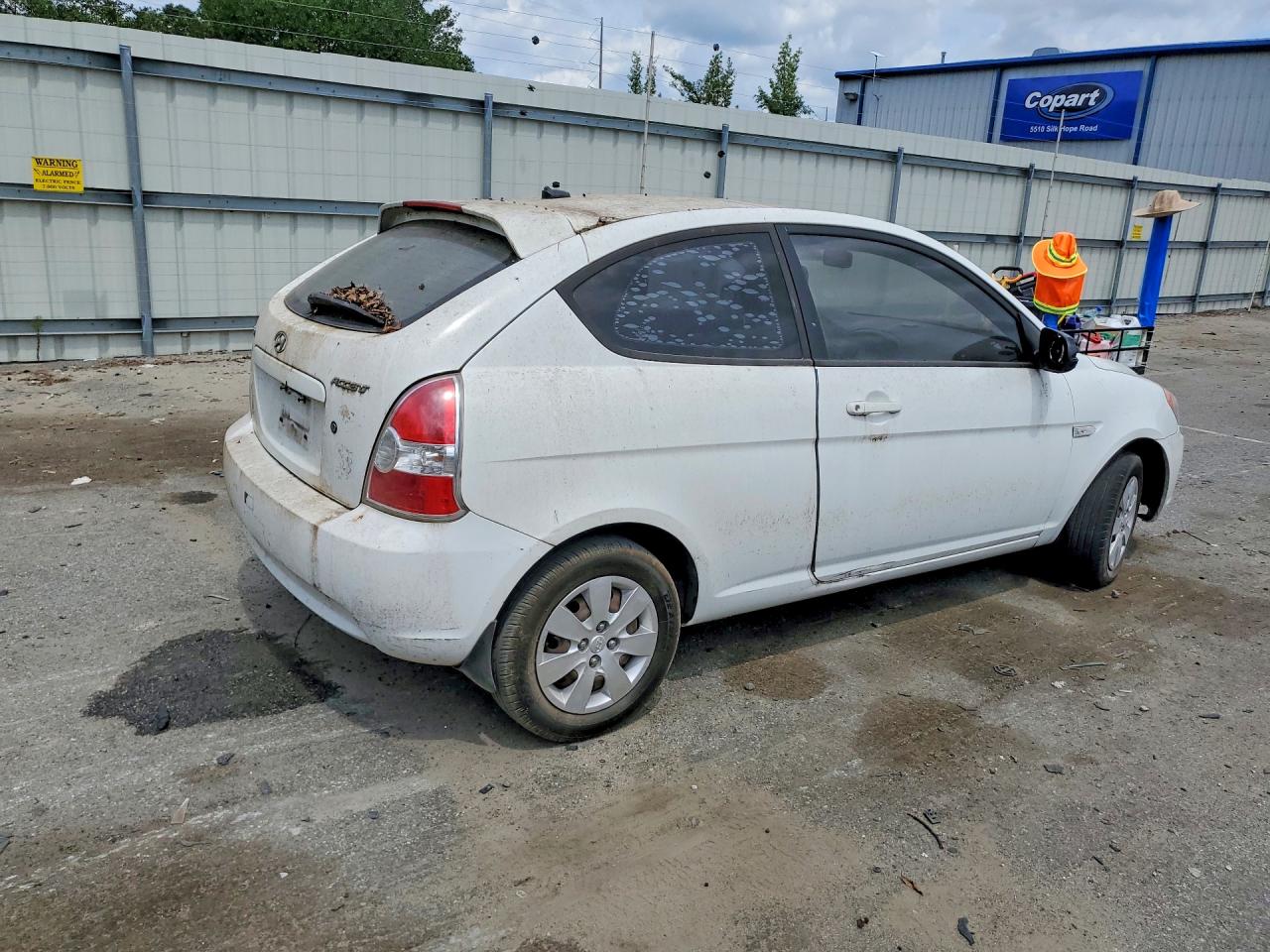 2011 Hyundai Accent Gl White vin: KMHCM3AC1BU186571