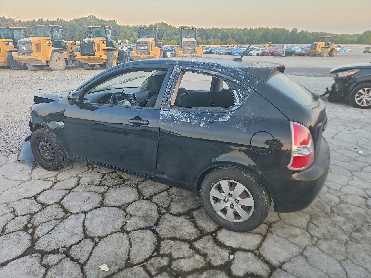2011 Hyundai Accent Gs Black vin: KMHCM3AC1BU192497