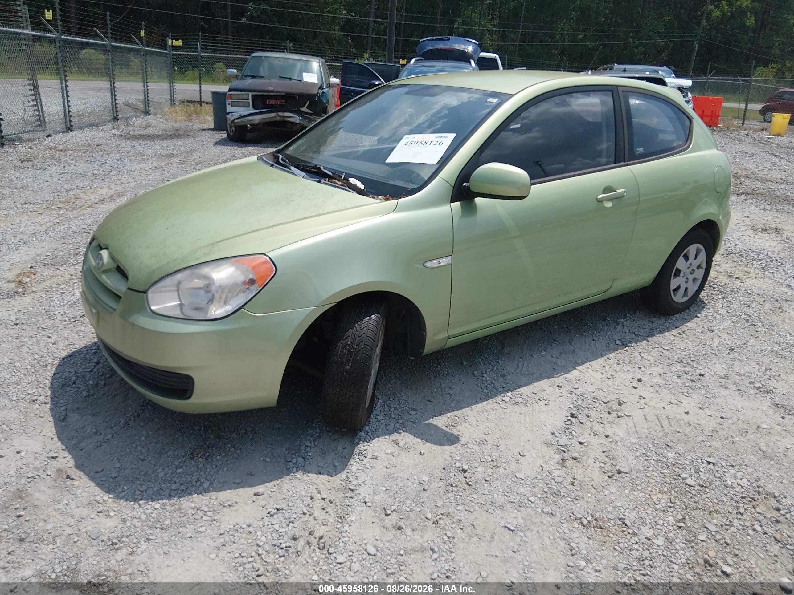 2010 Hyundai Accent Gs Green vin: KMHCM3AC2AU165842