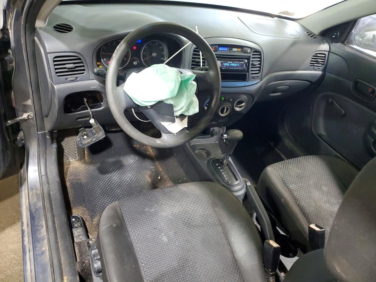 2010 Hyundai Accent Gs Blue vin: KMHCM3AC2AU181054