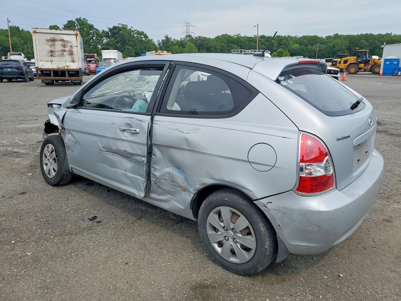 2011 Hyundai Accent Gl Gray vin: KMHCM3AC2BU187227