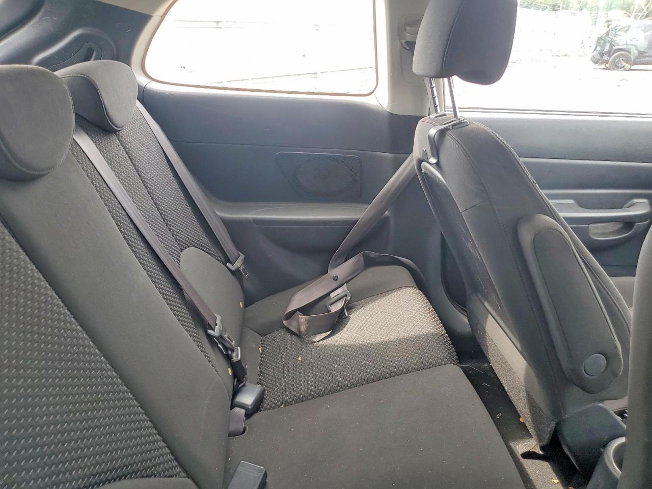 2011 Hyundai Accent Gl Gray vin: KMHCM3AC2BU187227