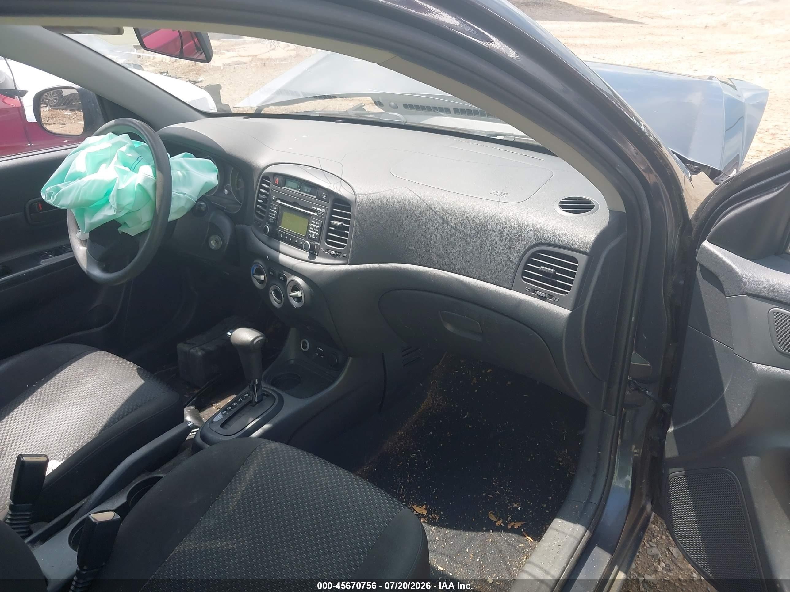 2010 Hyundai Accent Gs Gray vin: KMHCM3AC3AU168409