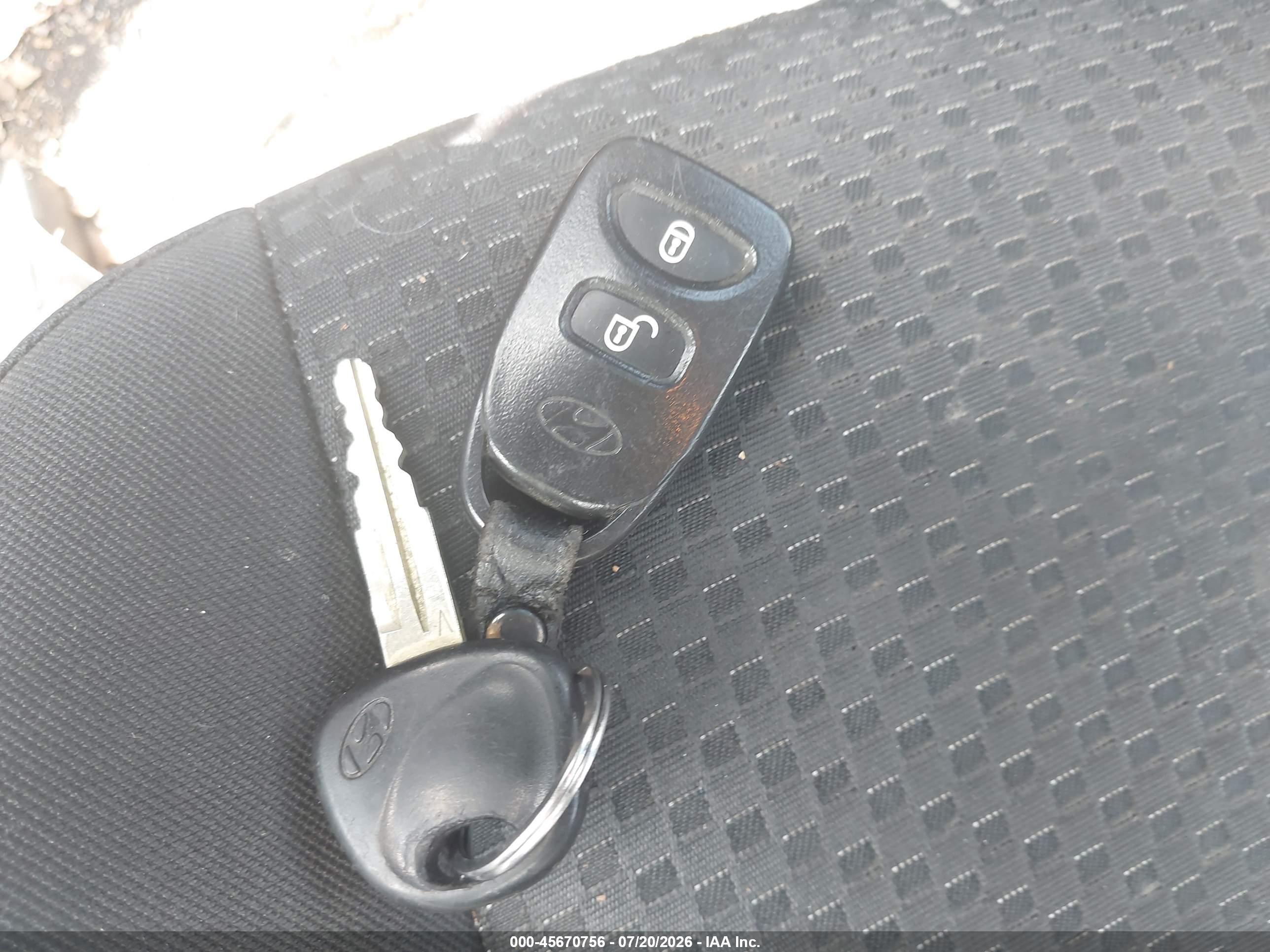 2010 Hyundai Accent Gs Gray vin: KMHCM3AC3AU168409