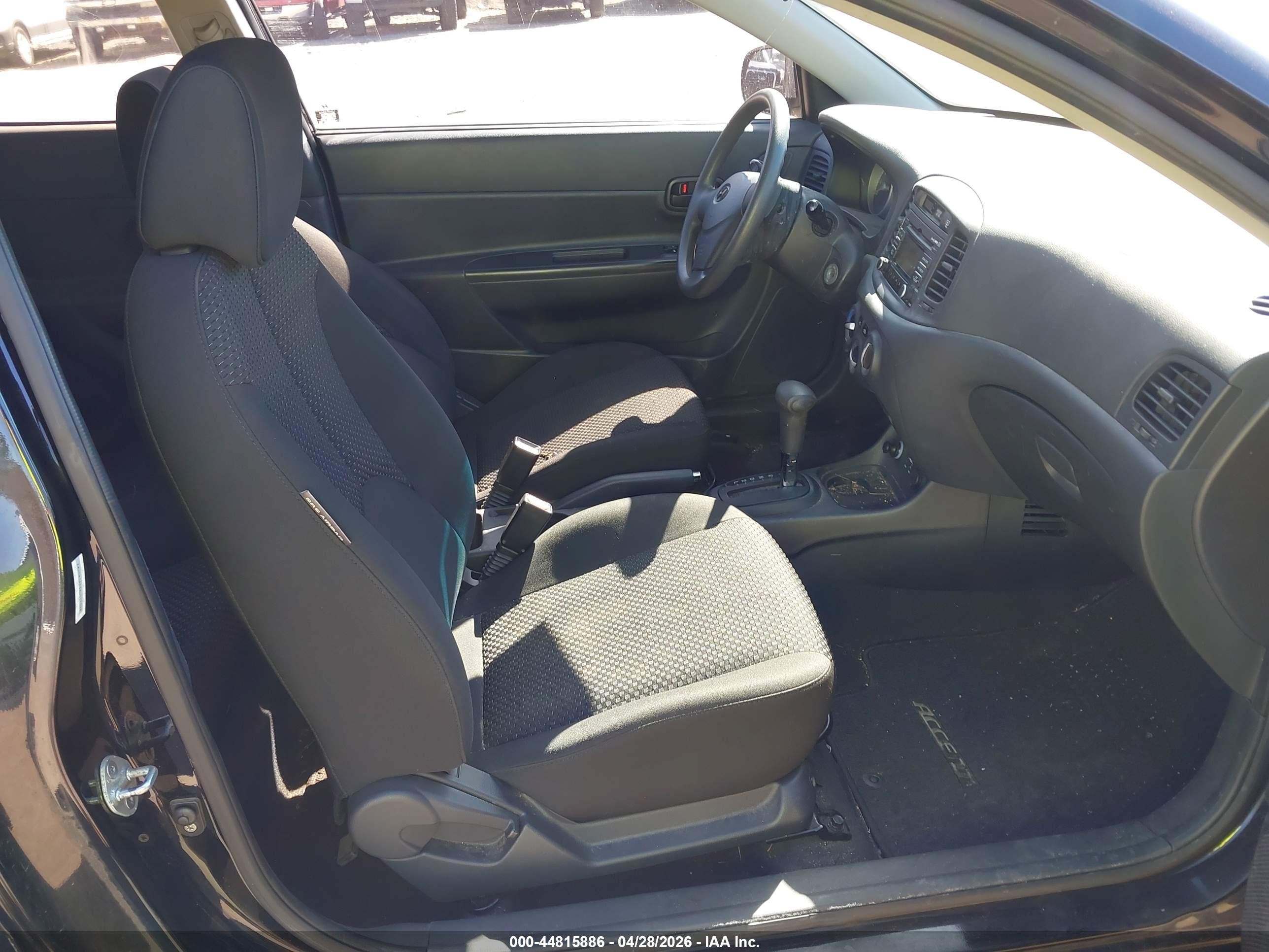 2010 Hyundai Accent Gs Black vin: KMHCM3AC3AU177028