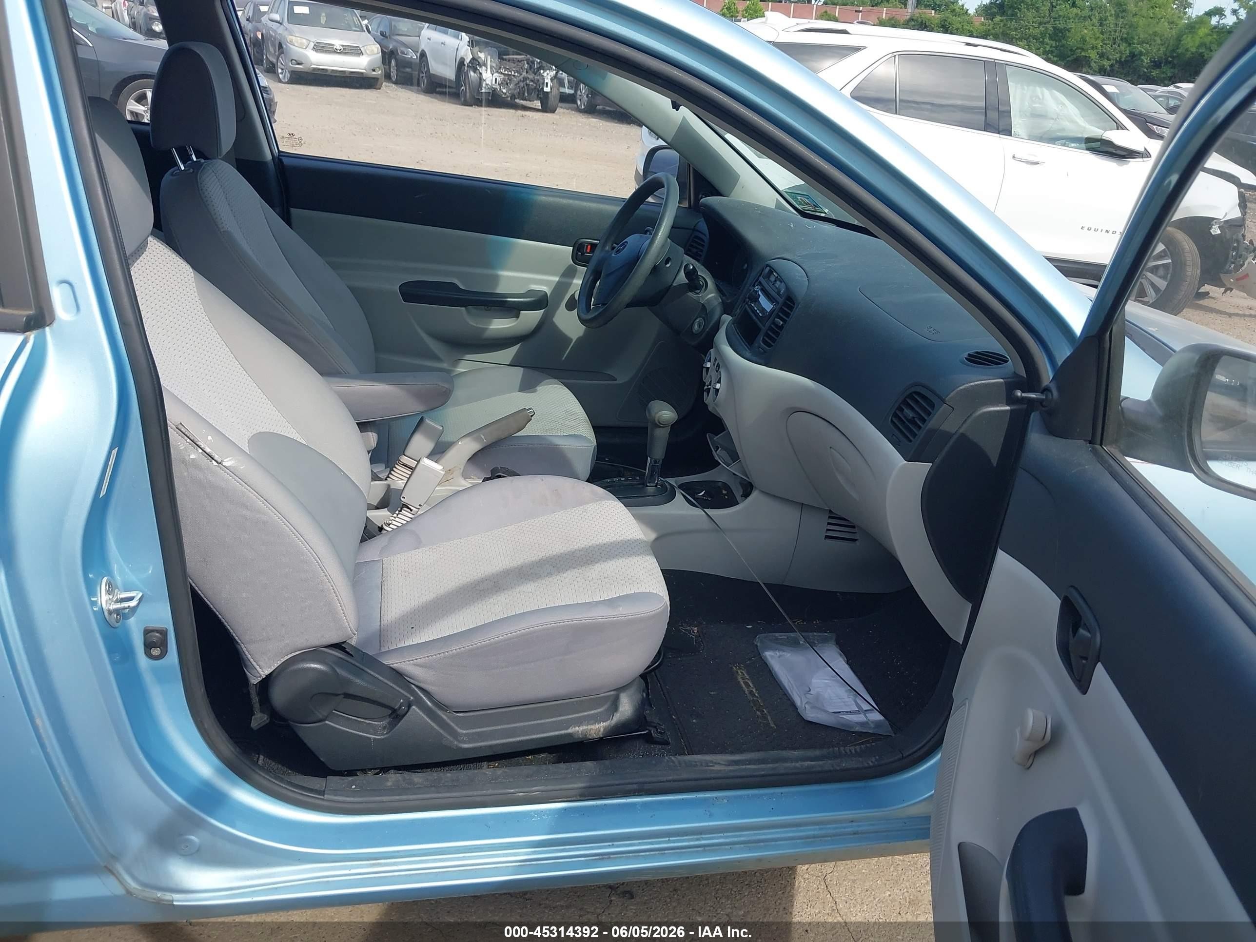 2010 Hyundai Accent Gs Light Blue vin: KMHCM3AC3AU185436