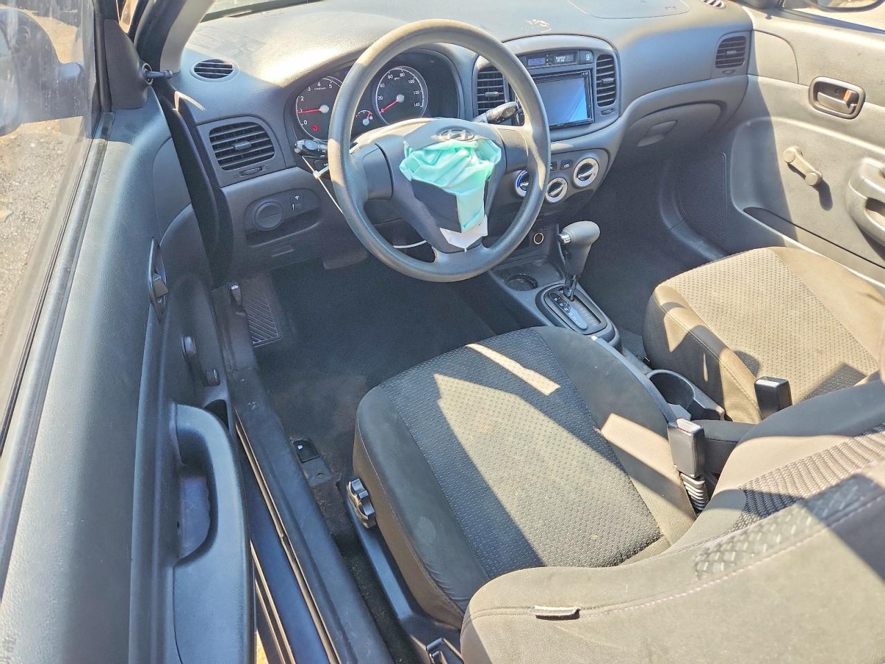 2010 Hyundai Accent Gs Blue vin: KMHCM3AC3AU186120