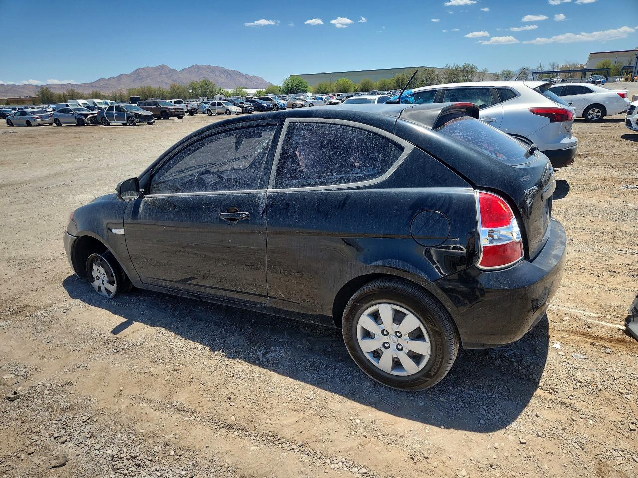 2011 Hyundai Accent Gl Black vin: KMHCM3AC3BU188953