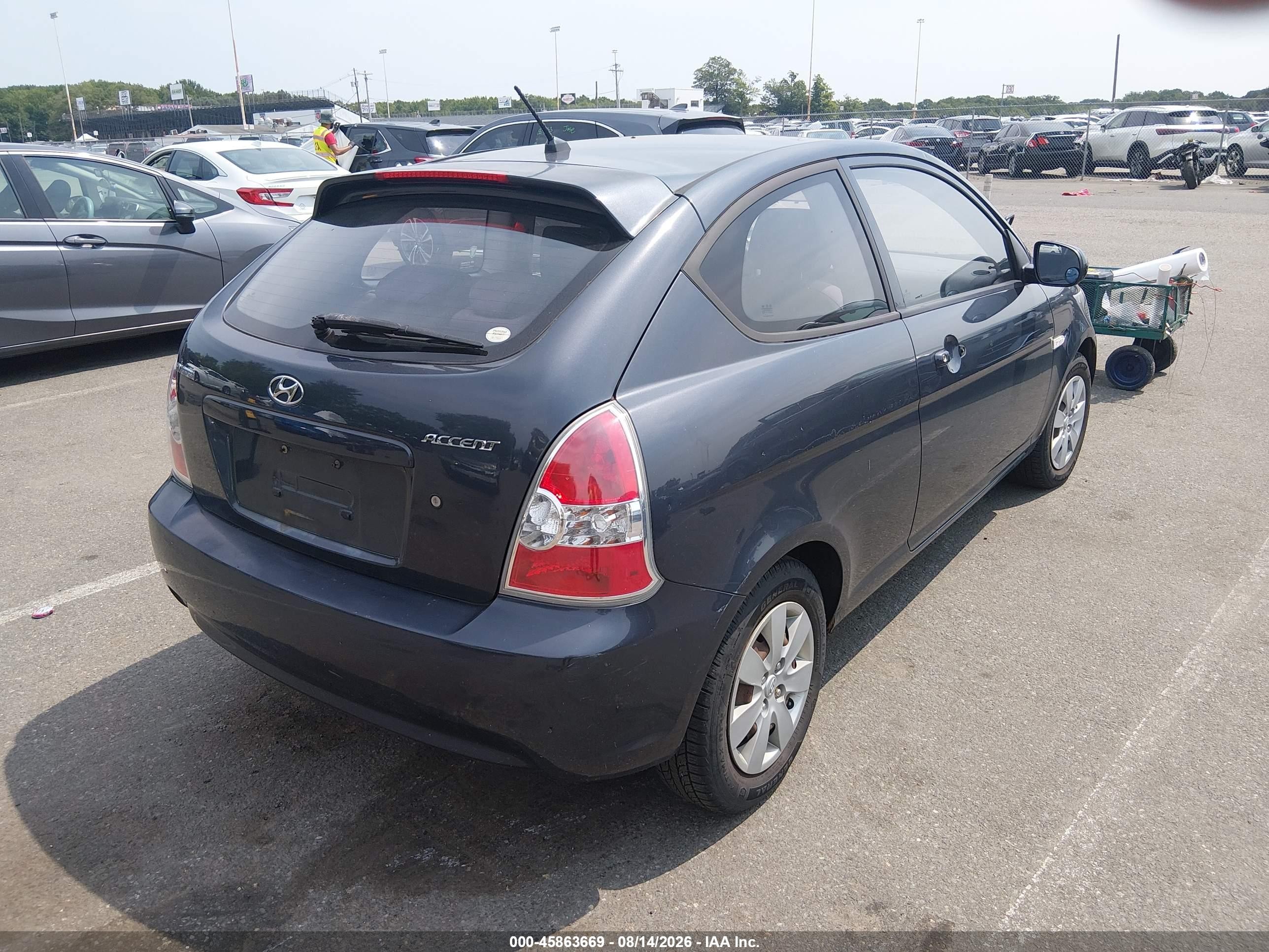 2010 Hyundai Accent Gs Gray vin: KMHCM3AC4AU158679