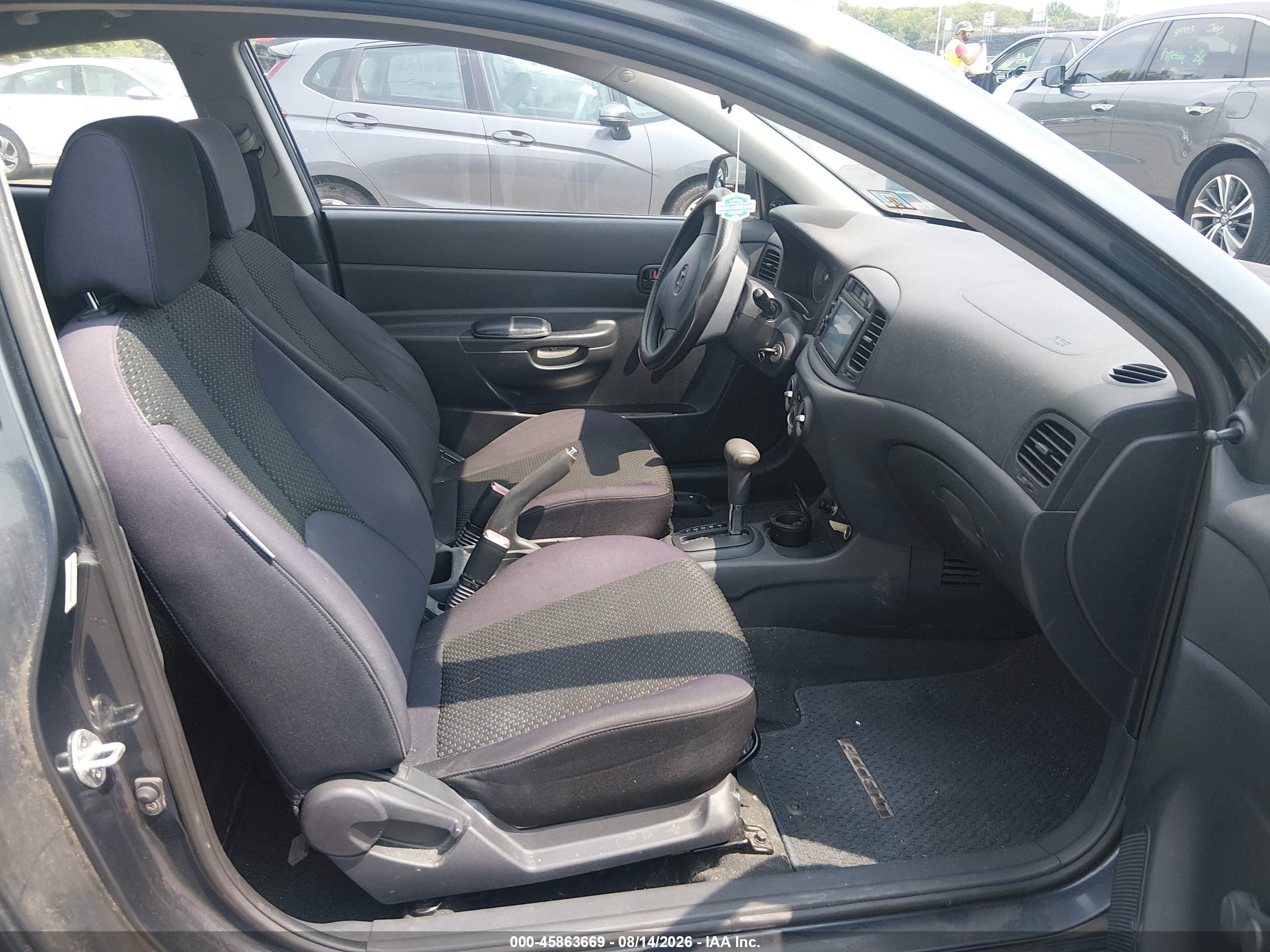 2010 Hyundai Accent Gs Gray vin: KMHCM3AC4AU158679