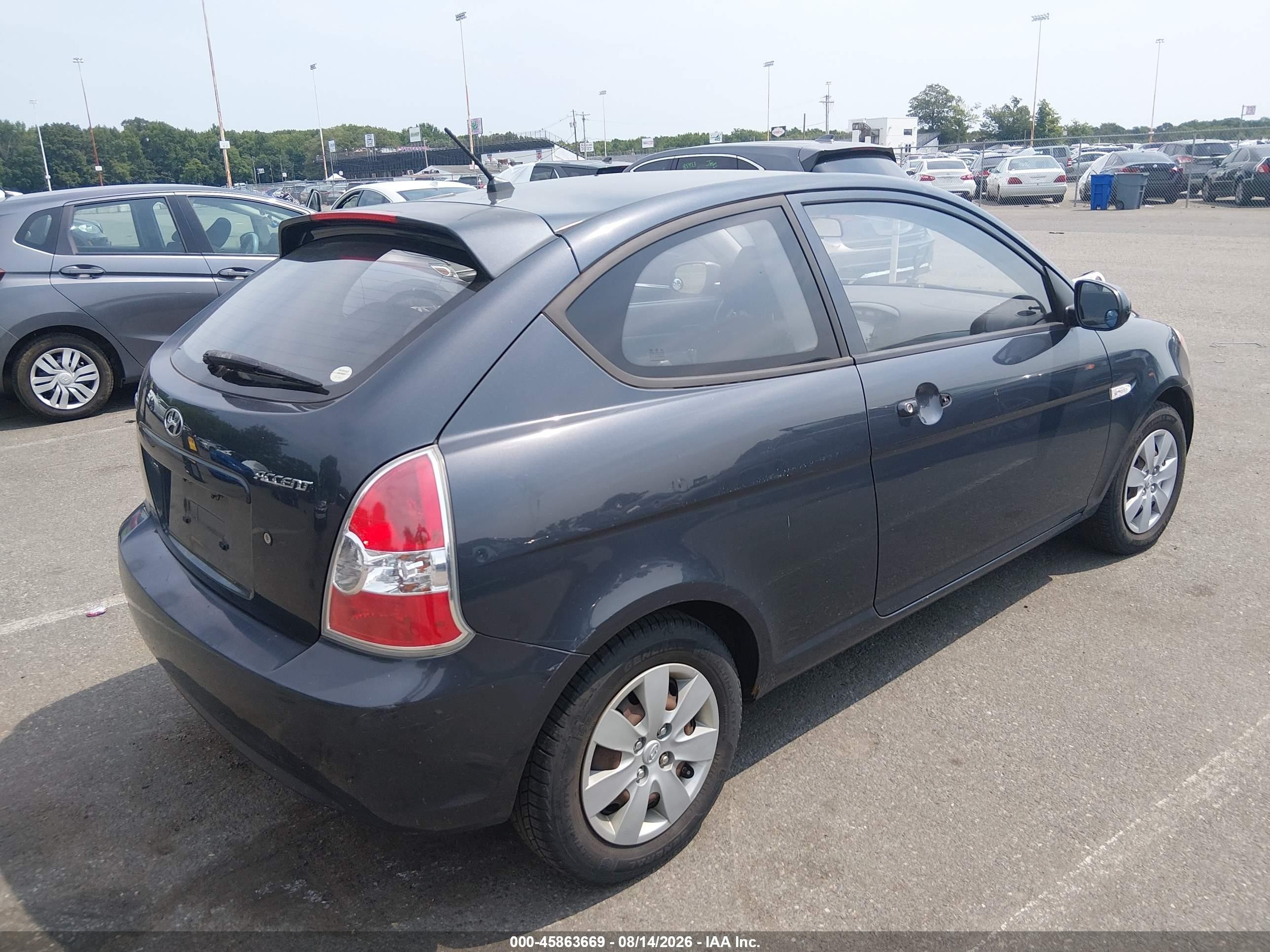 2010 Hyundai Accent Gs Gray vin: KMHCM3AC4AU158679