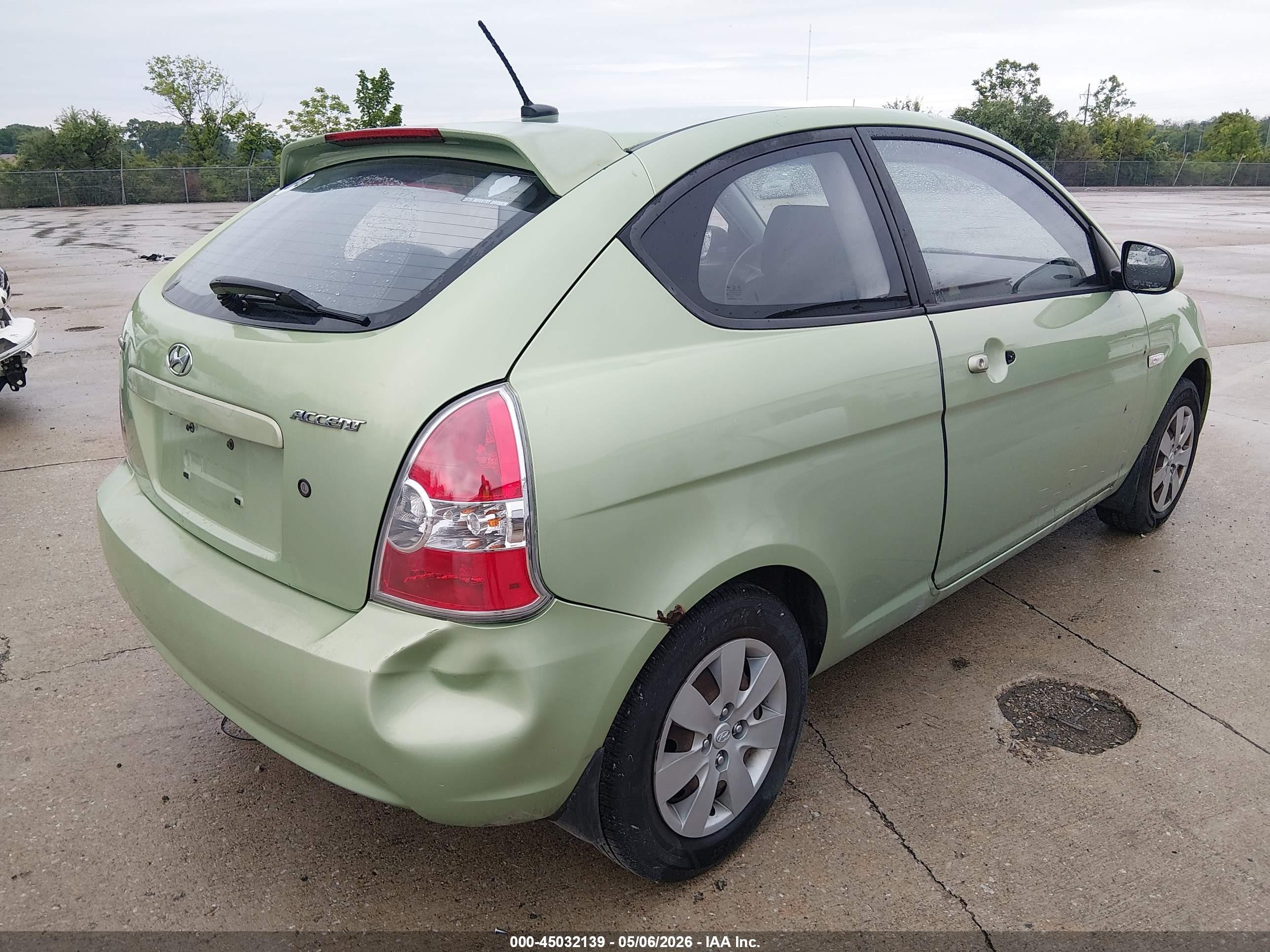 2010 Hyundai Accent Gs Зеленый vin: KMHCM3AC4AU180603
