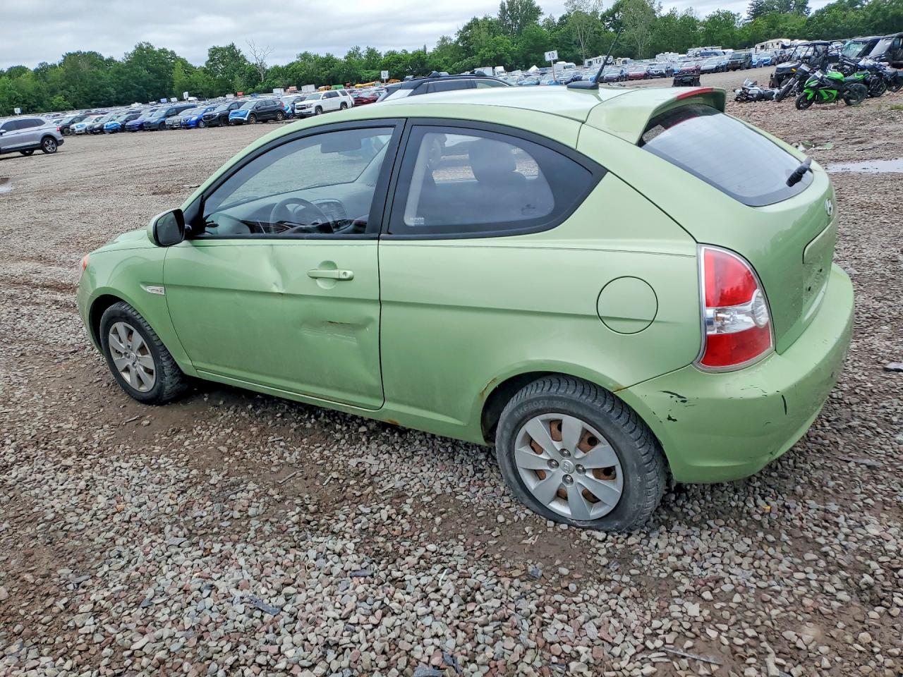 2011 Hyundai Accent Green vin: KMHCM3AC4BU192560