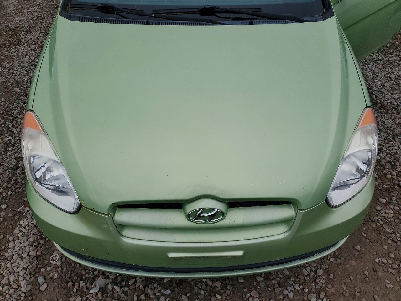2011 Hyundai Accent Green vin: KMHCM3AC4BU192560