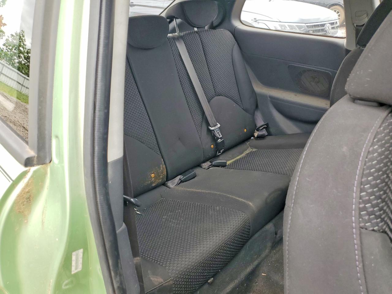2011 Hyundai Accent Green vin: KMHCM3AC4BU192560