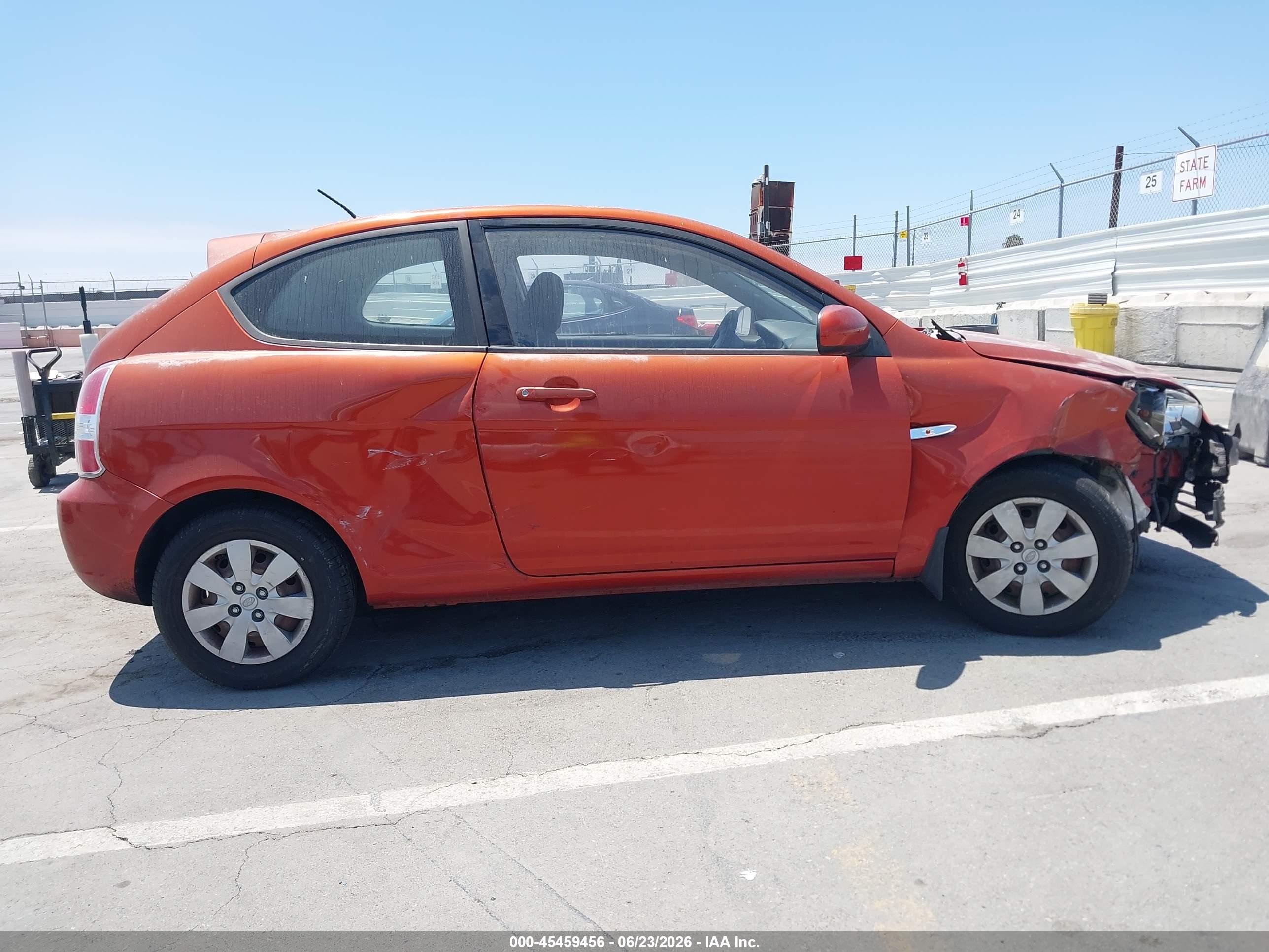 2010 Hyundai Accent Gs Orange vin: KMHCM3AC6AU162636