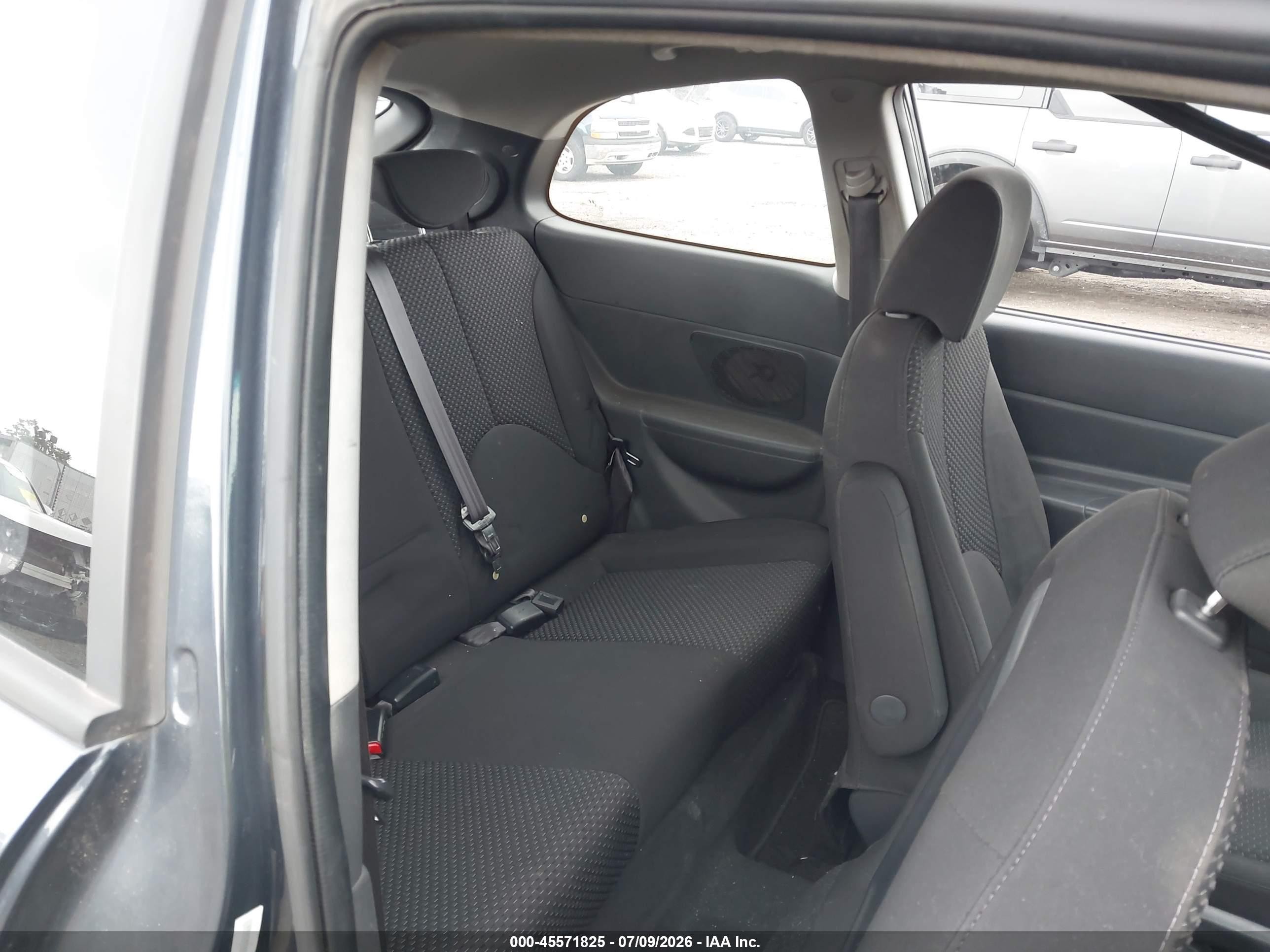 2011 Hyundai Accent Gs Gray vin: KMHCM3AC7BU191502