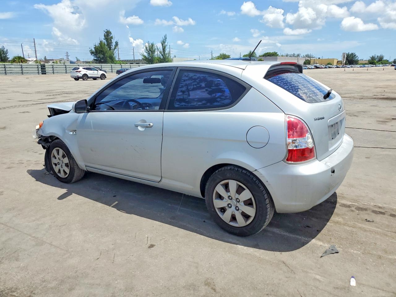 2011 Hyundai Accent Gs Серебряный vin: KMHCM3AC7BU195162