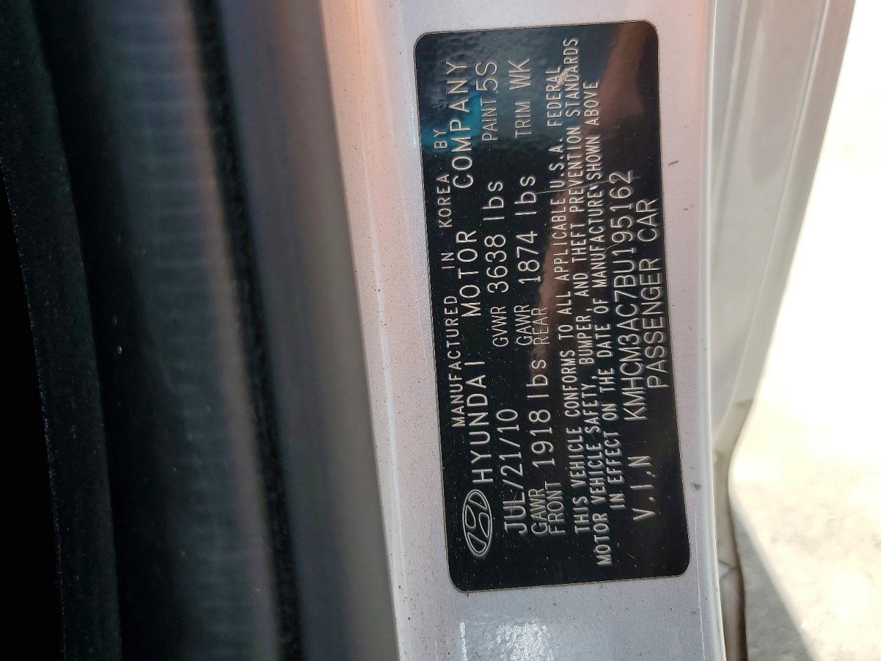 2011 Hyundai Accent Gs Серебряный vin: KMHCM3AC7BU195162