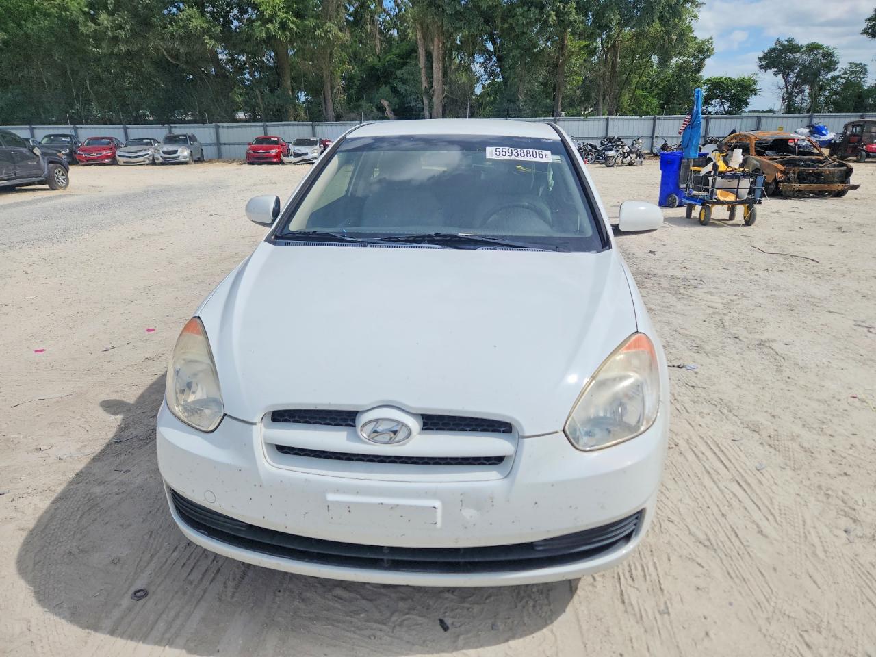 2011 Hyundai Accent Gl White vin: KMHCM3AC7BU199907