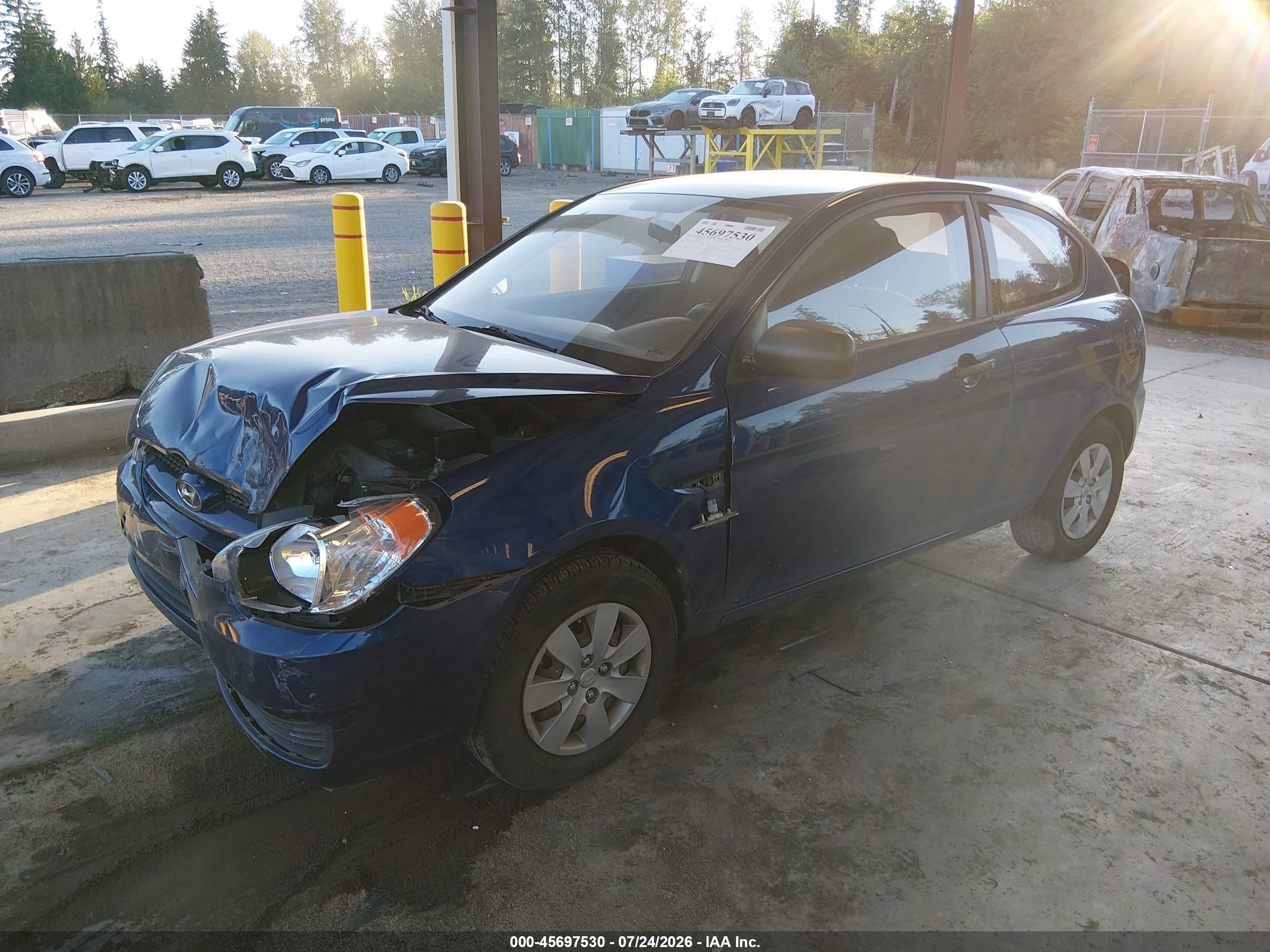2011 Hyundai Accent Gl Blue vin: KMHCM3AC7BU200666