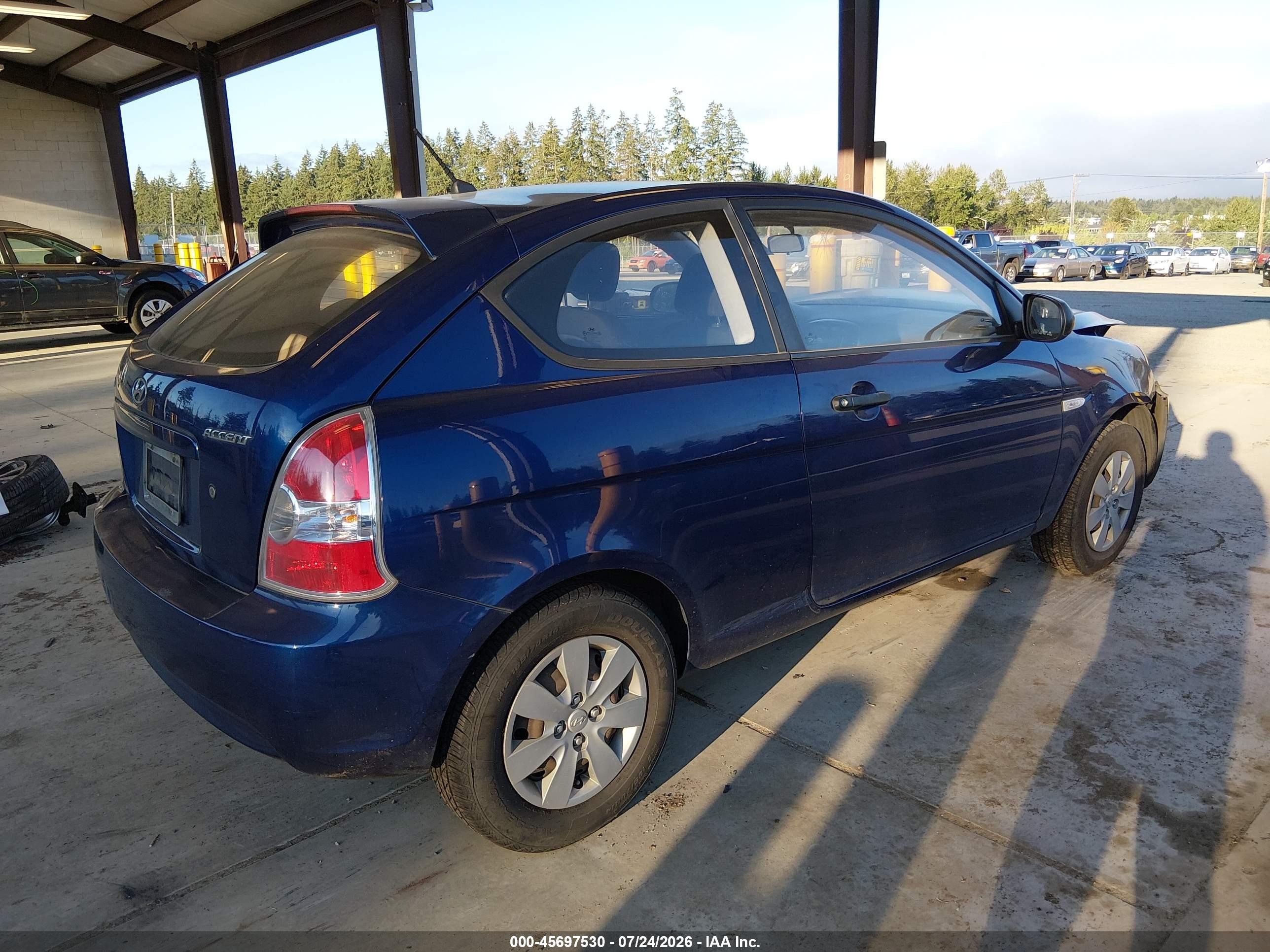 2011 Hyundai Accent Gl Blue vin: KMHCM3AC7BU200666