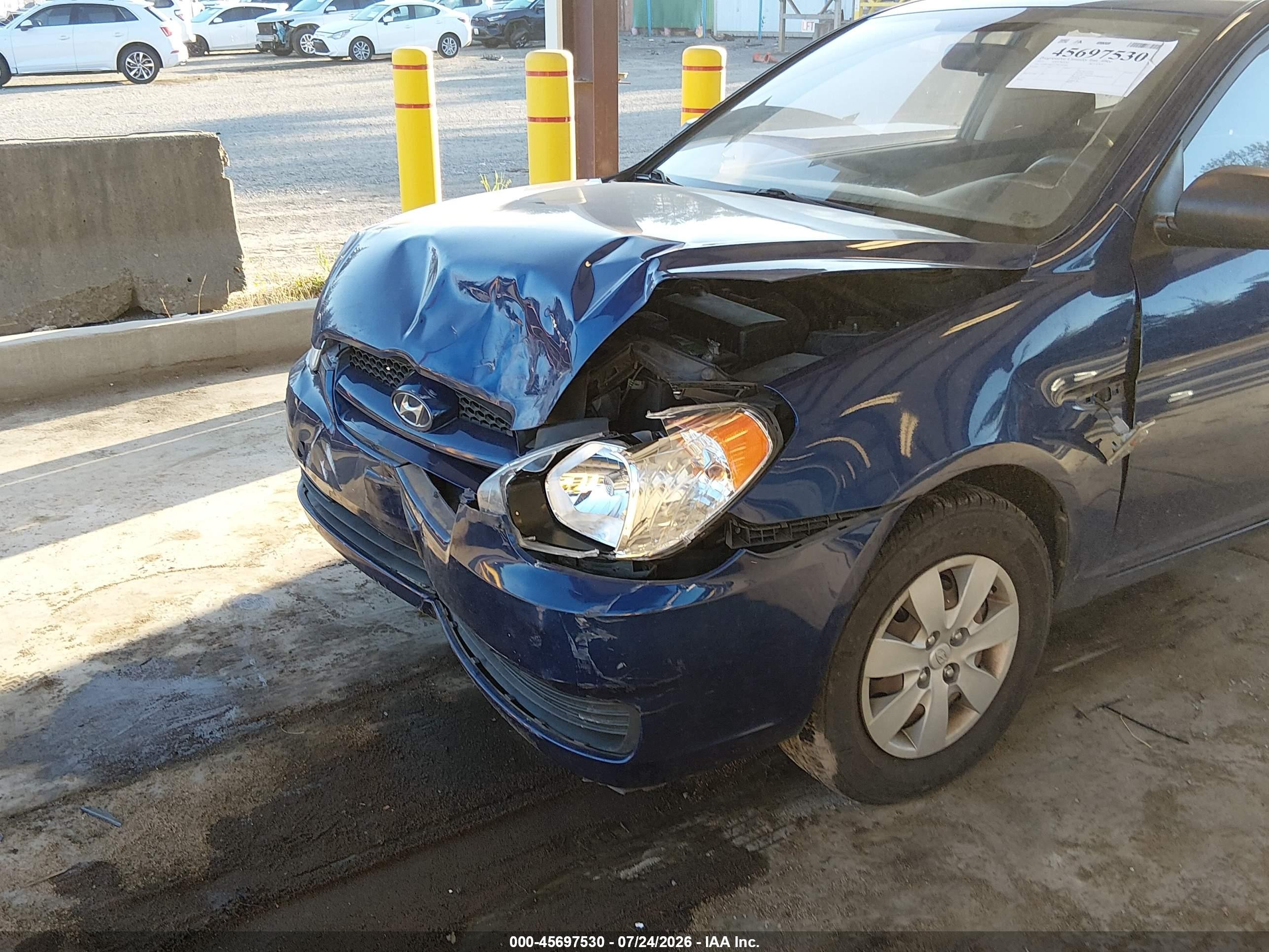 2011 Hyundai Accent Gl Blue vin: KMHCM3AC7BU200666
