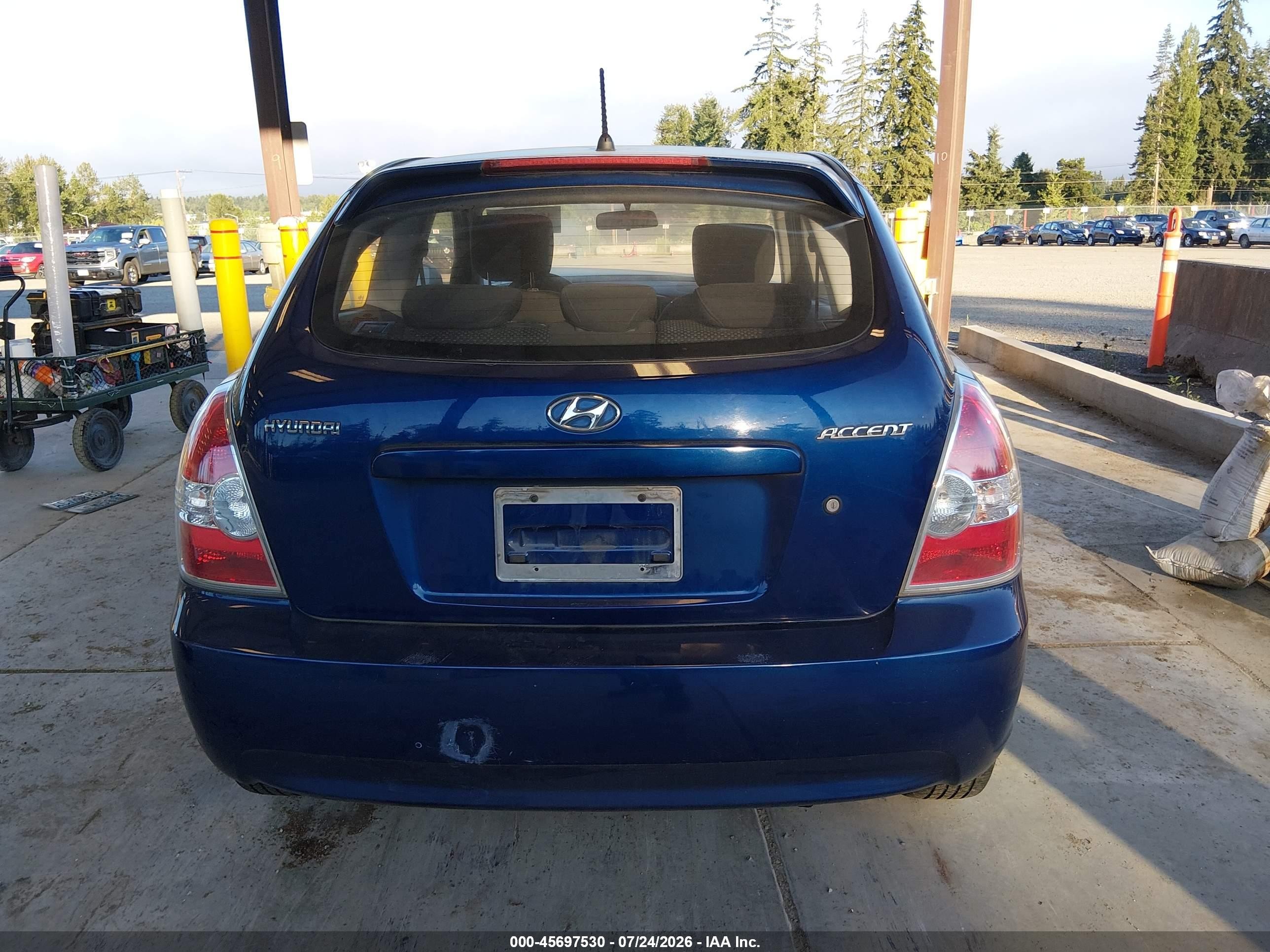 2011 Hyundai Accent Gl Blue vin: KMHCM3AC7BU200666
