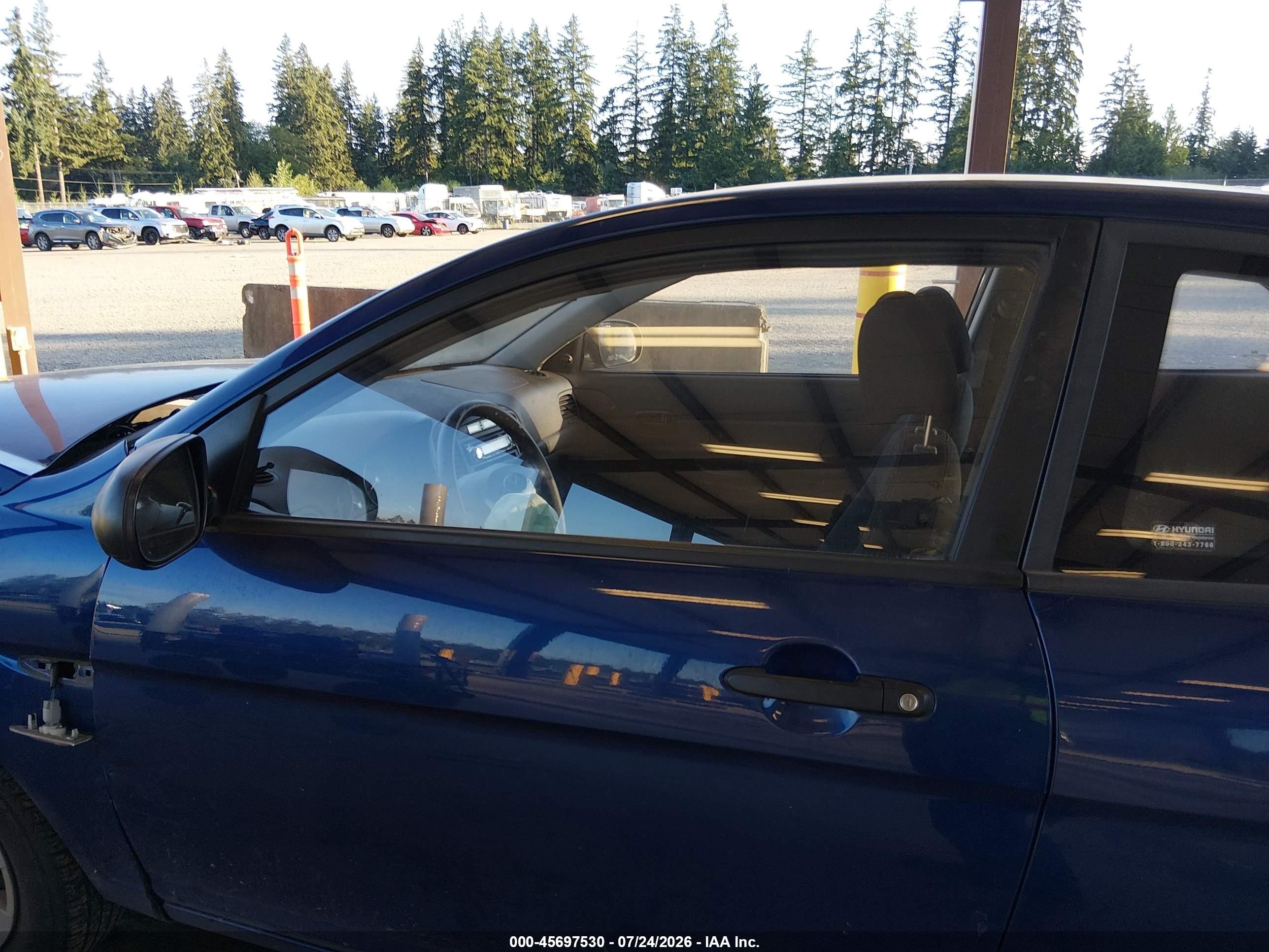 2011 Hyundai Accent Gl Blue vin: KMHCM3AC7BU200666
