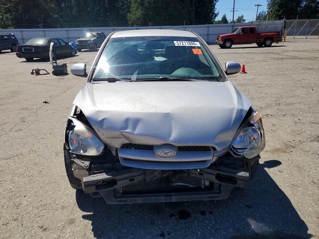 2010 Hyundai Accent Gs Silver vin: KMHCM3AC8AU167644