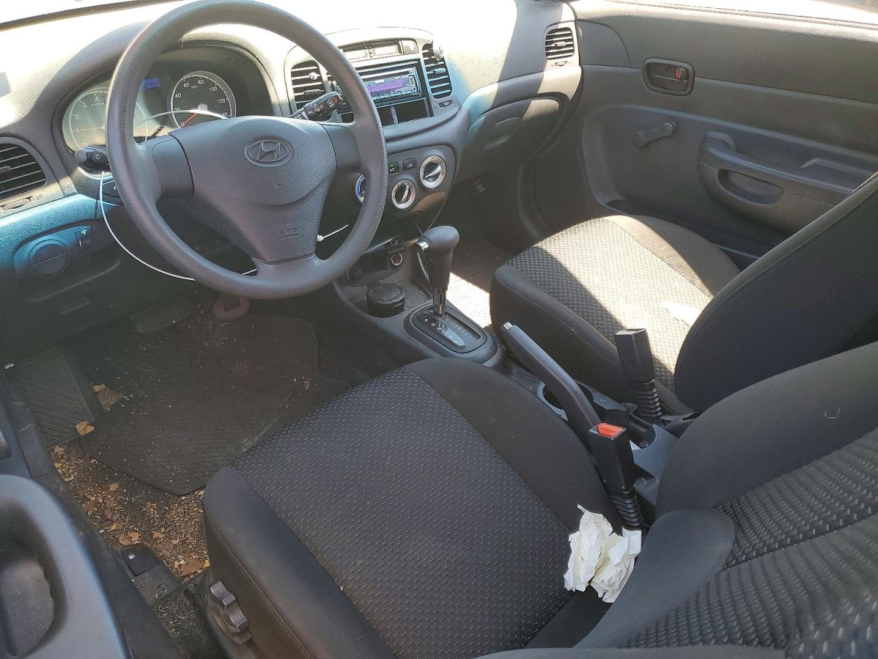 2010 Hyundai Accent Gs Silver vin: KMHCM3AC8AU167644