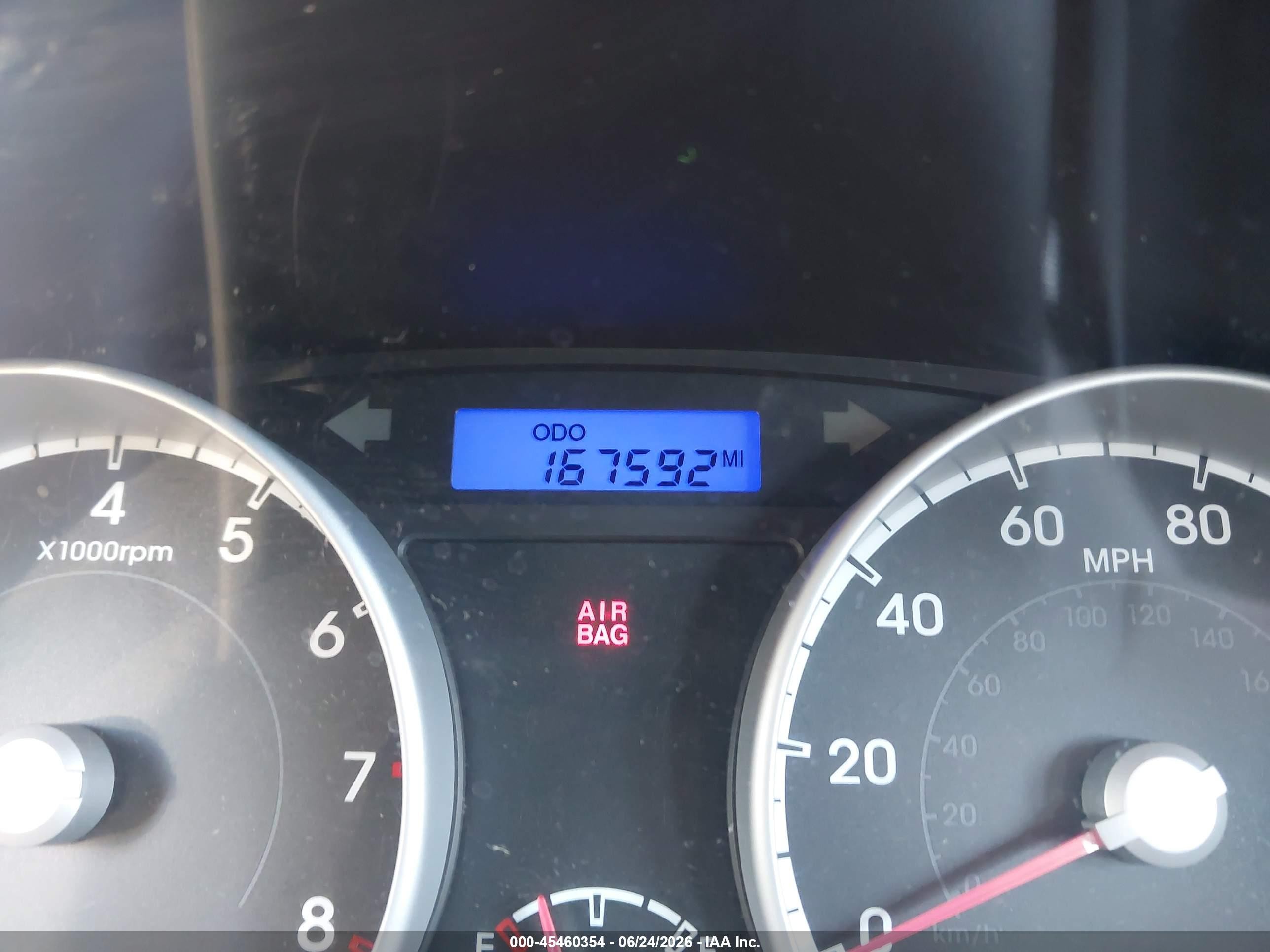2010 Hyundai Accent Gs Silver vin: KMHCM3AC8AU167658