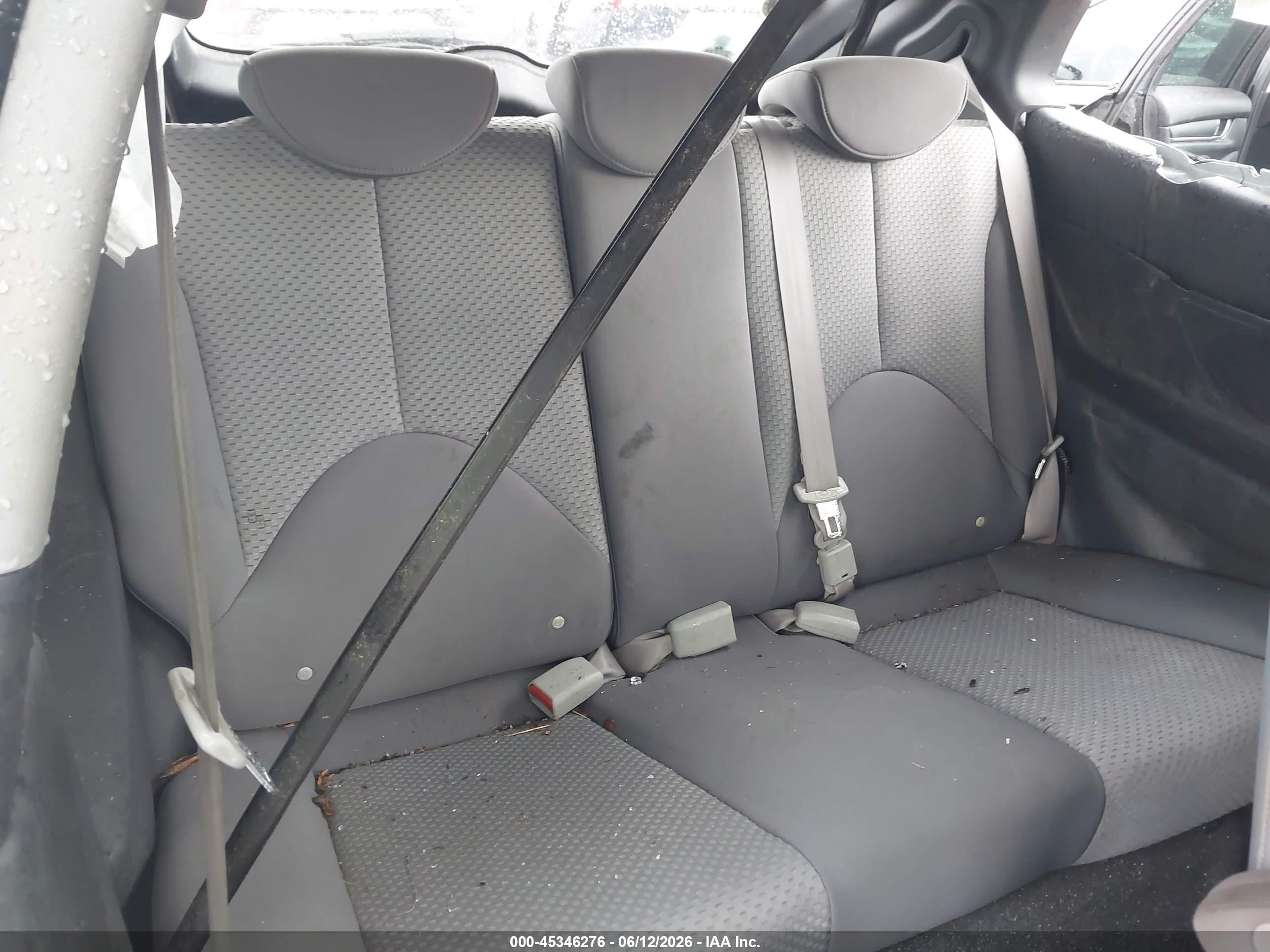 2010 Hyundai Accent Gs White vin: KMHCM3AC8AU174366