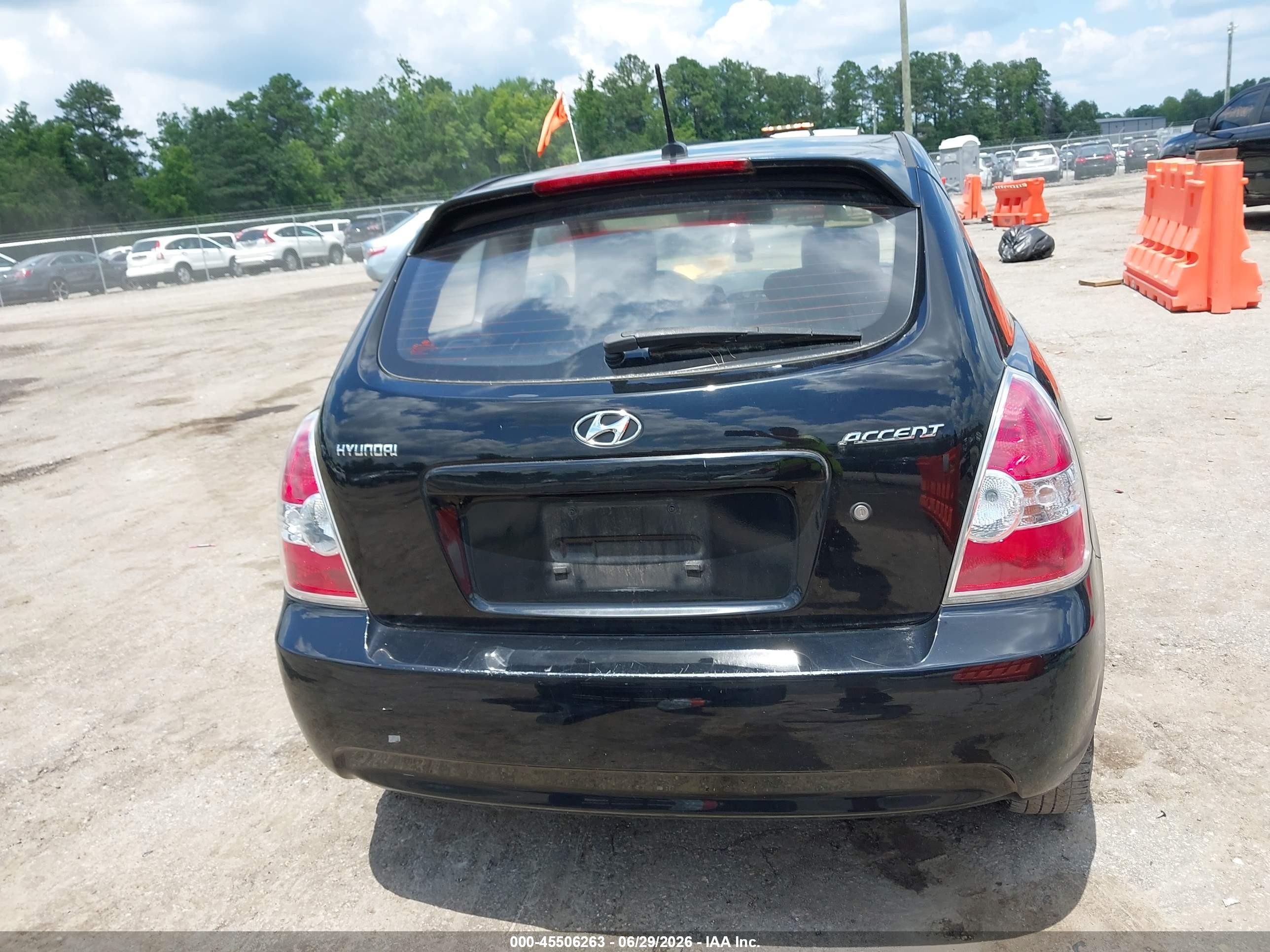 2011 Hyundai Accent Gs Black vin: KMHCM3AC8BU187524