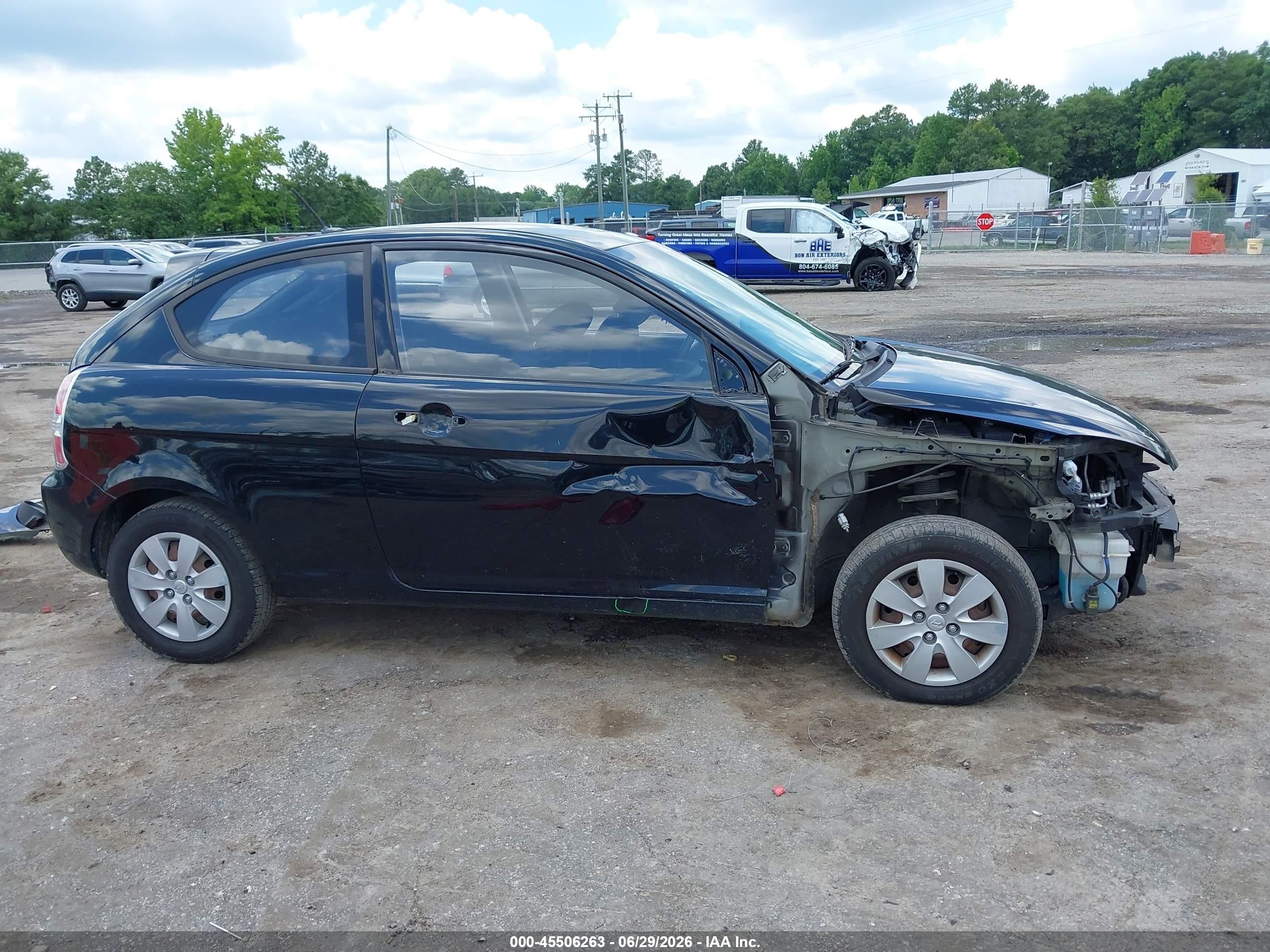 2011 Hyundai Accent Gs Black vin: KMHCM3AC8BU187524