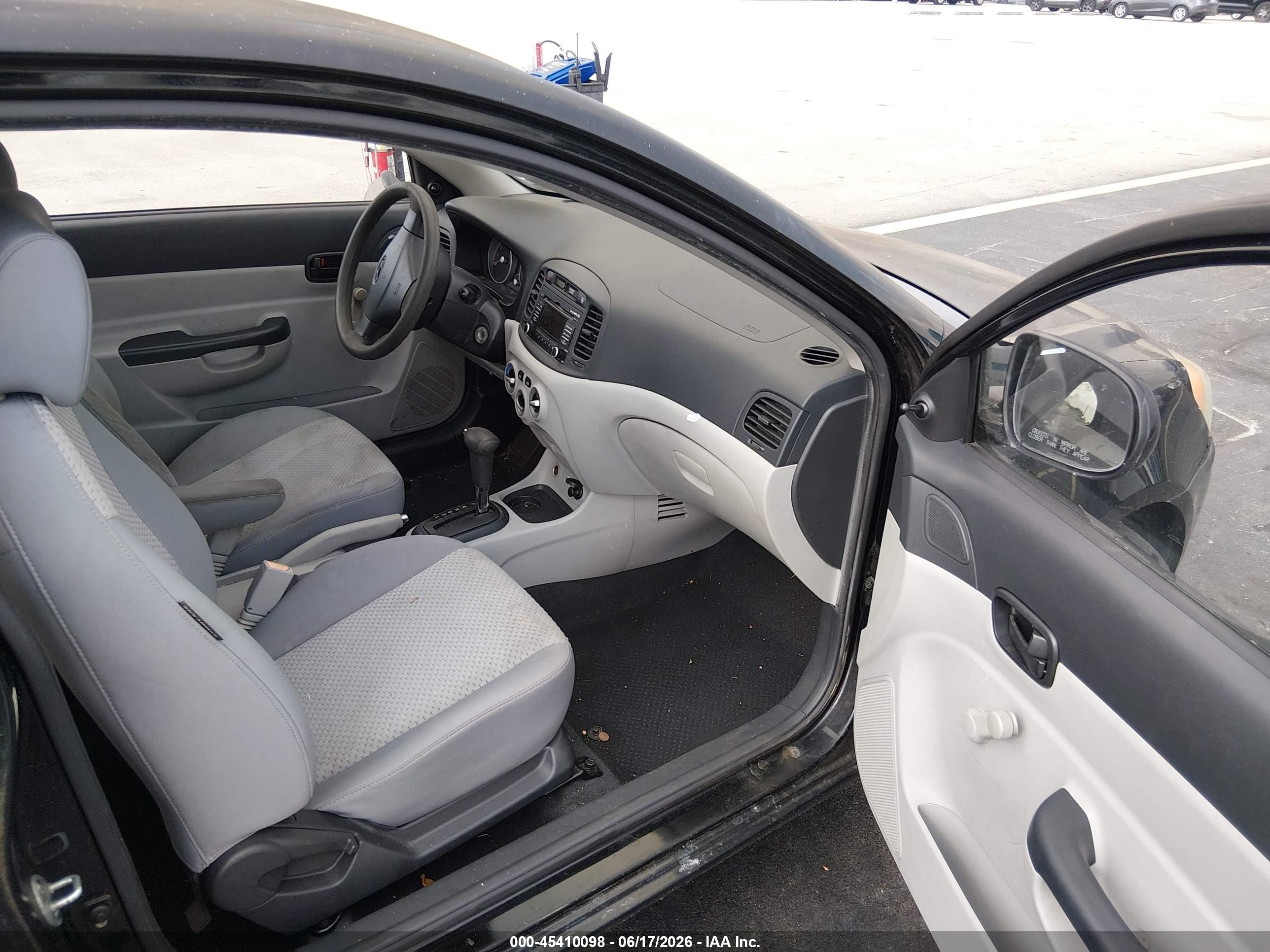 2011 Hyundai Accent Gs Black vin: KMHCM3AC8BU199785