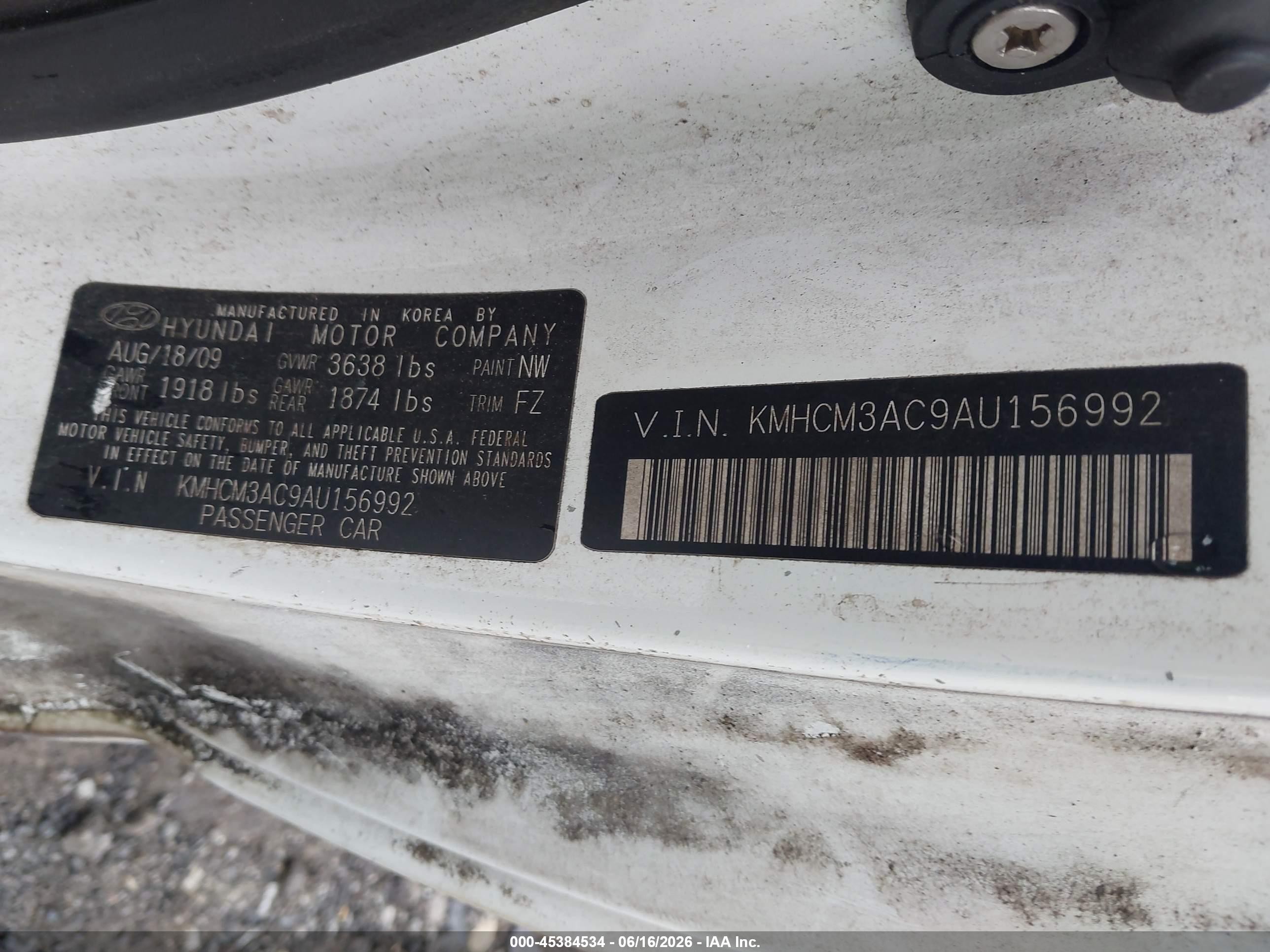 2010 Hyundai Accent Gs White vin: KMHCM3AC9AU156992