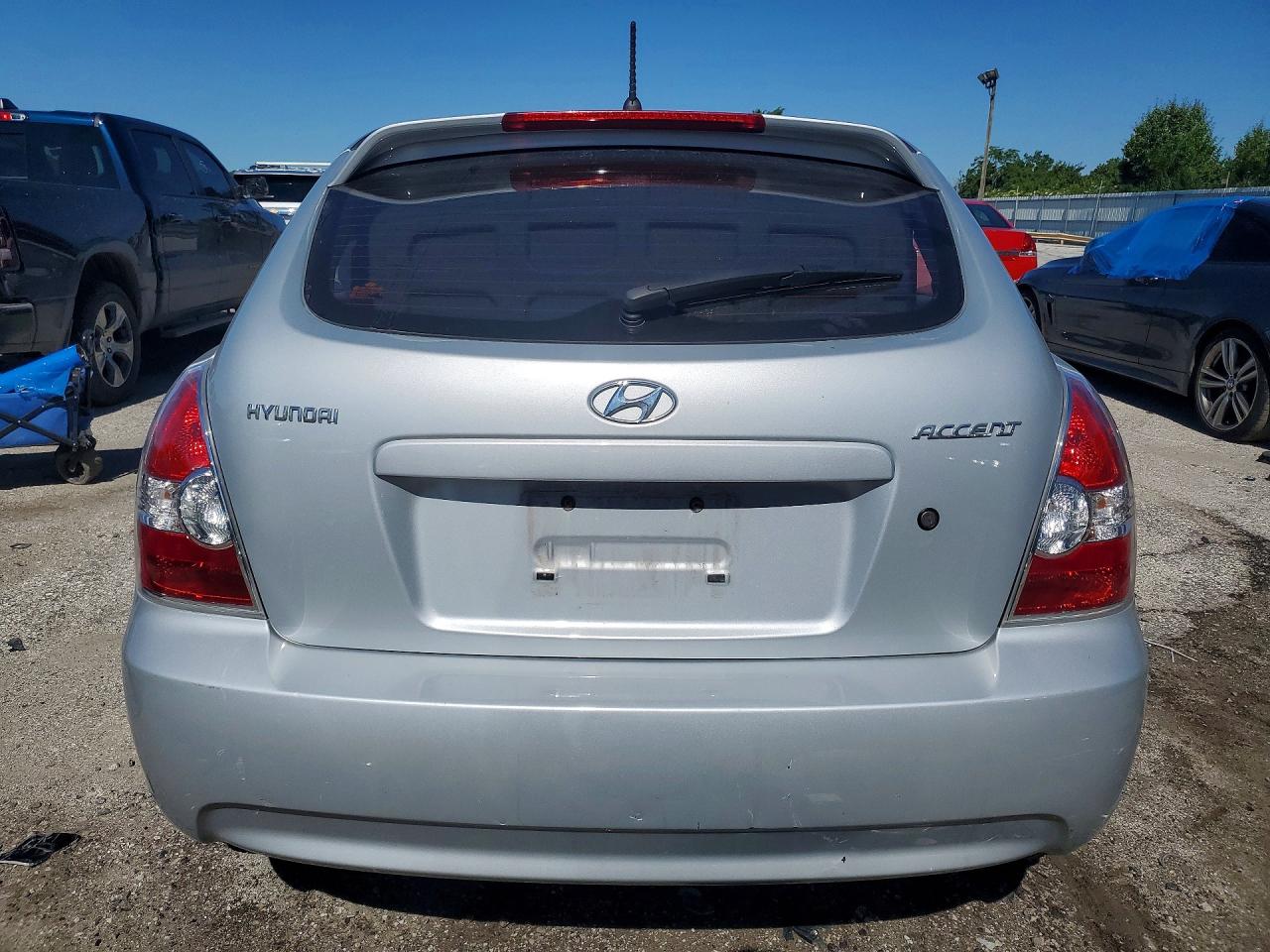 2010 Hyundai Accent Gs Gray vin: KMHCM3AC9AU169032