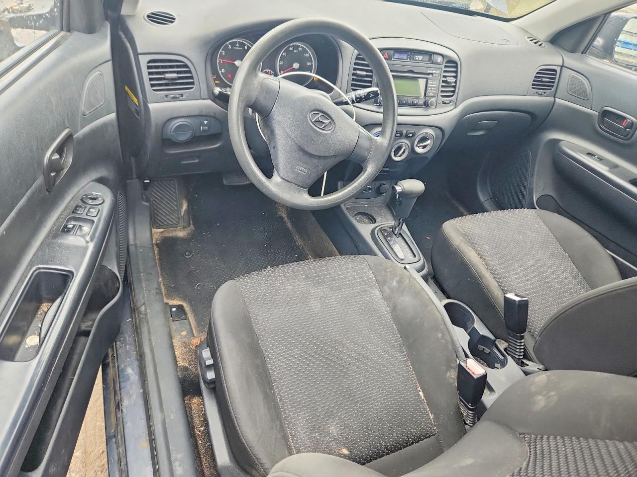 2011 Hyundai Accent Gl Синий vin: KMHCM3AC9BU186317