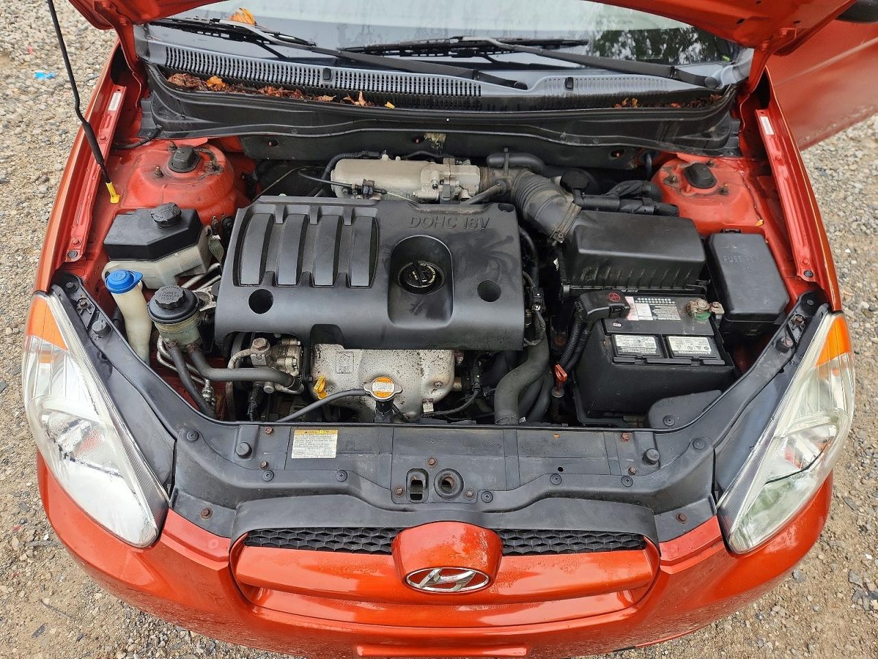 2010 Hyundai Accent Gs Orange vin: KMHCM3ACXAU156435