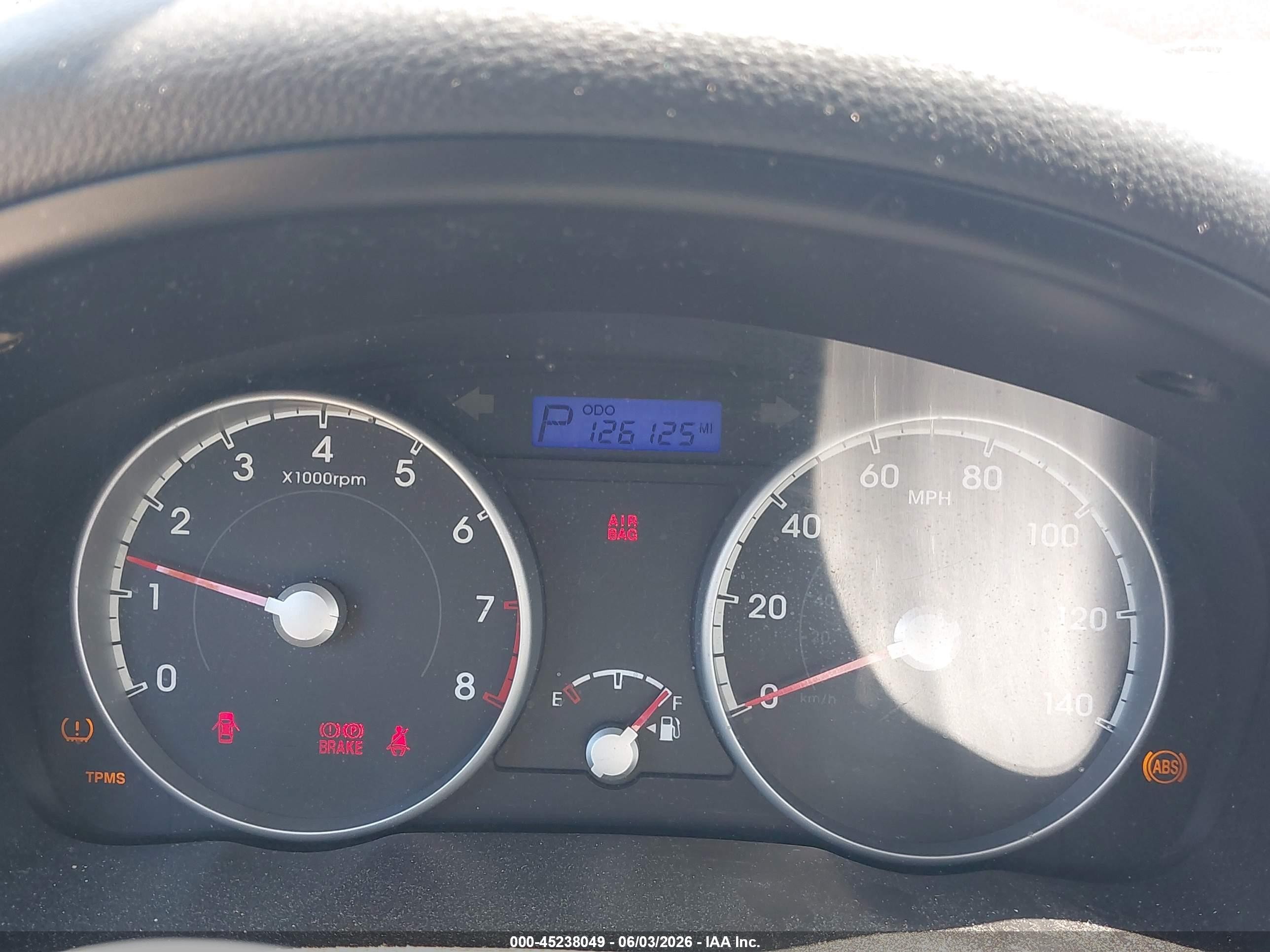 2010 Hyundai Accent Gs Silver vin: KMHCM3ACXAU171405