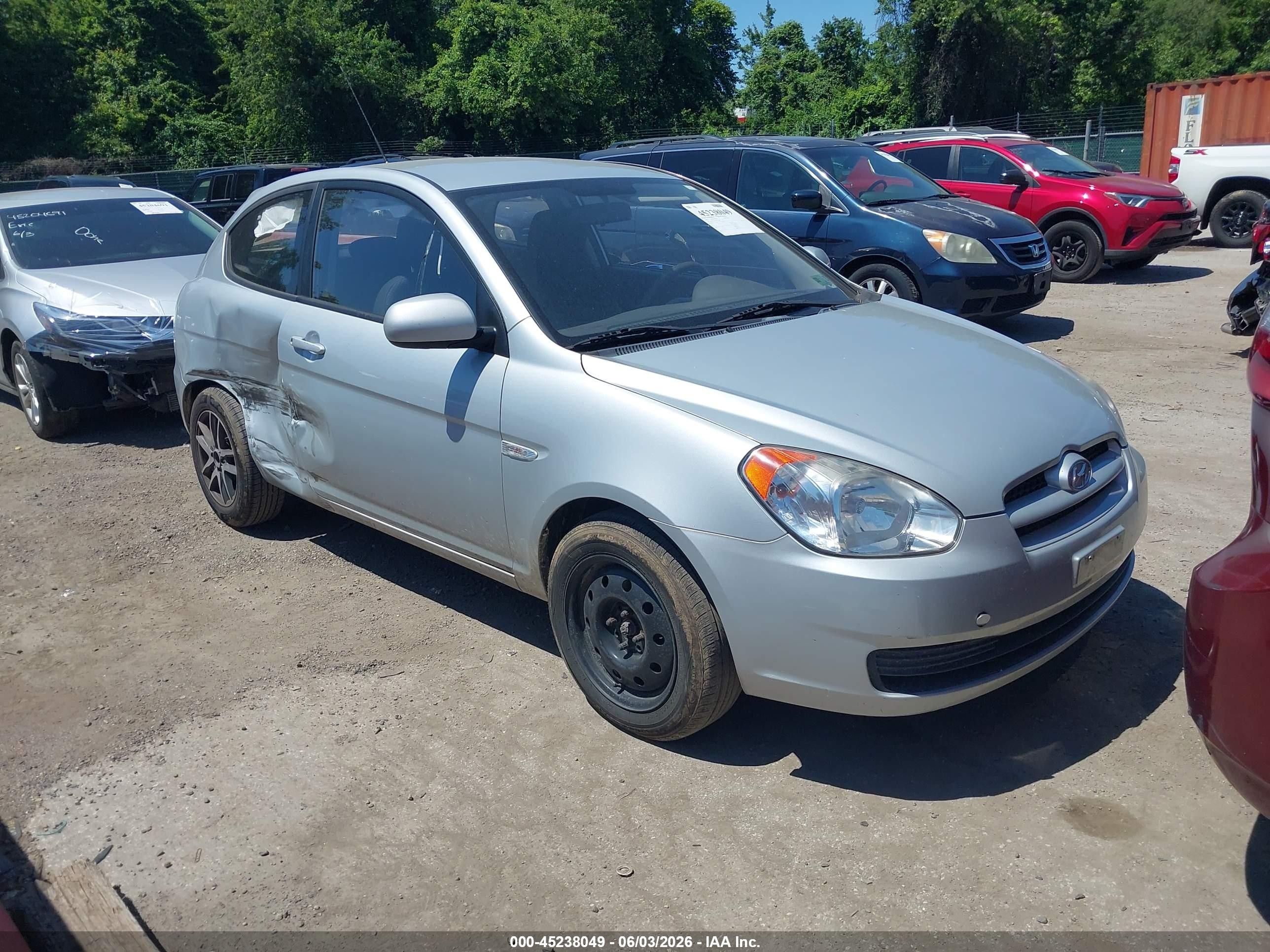 2010 Hyundai Accent Gs Silver vin: KMHCM3ACXAU171405