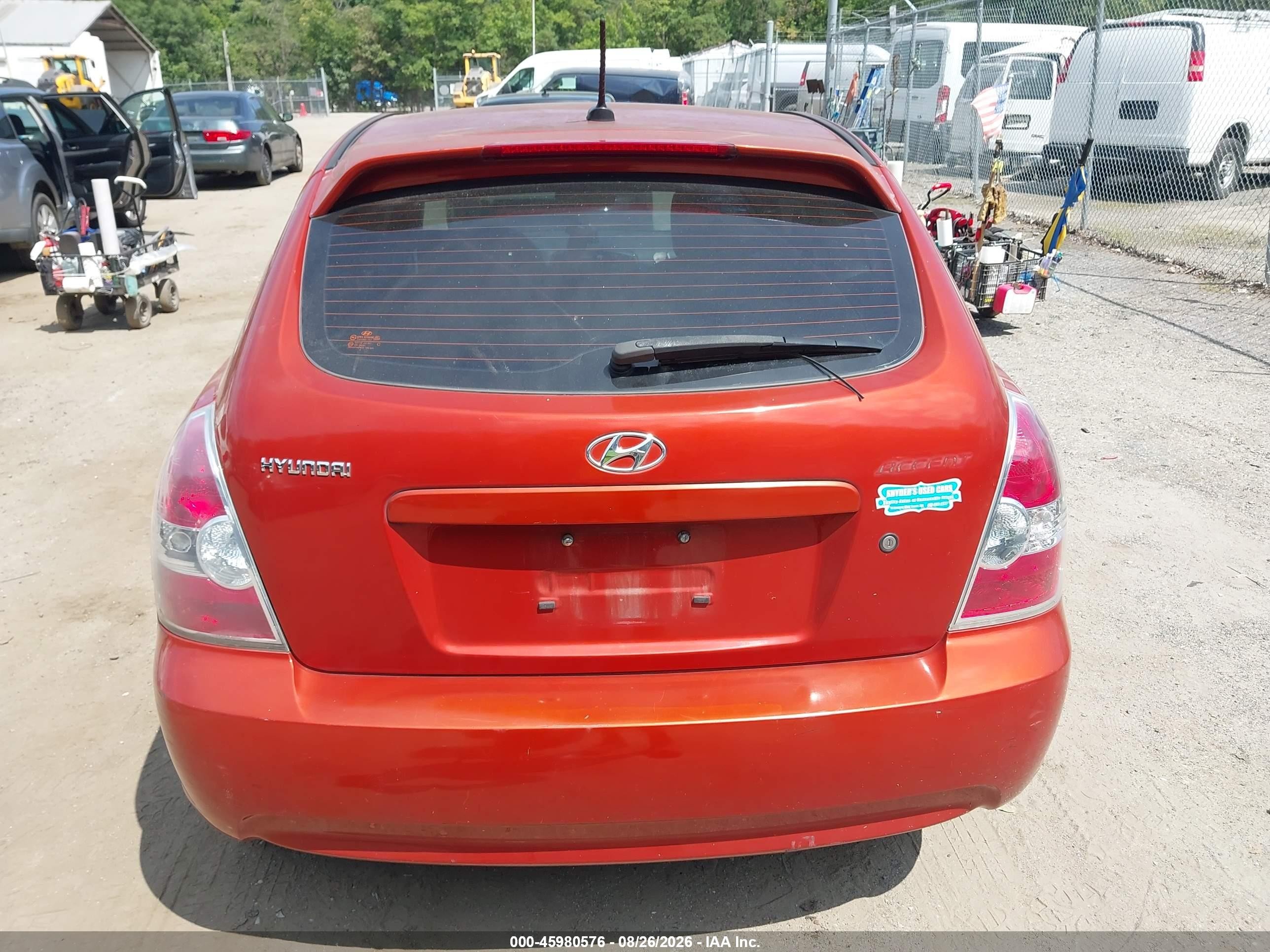 2011 Hyundai Accent Gs Orange vin: KMHCM3ACXBU191039