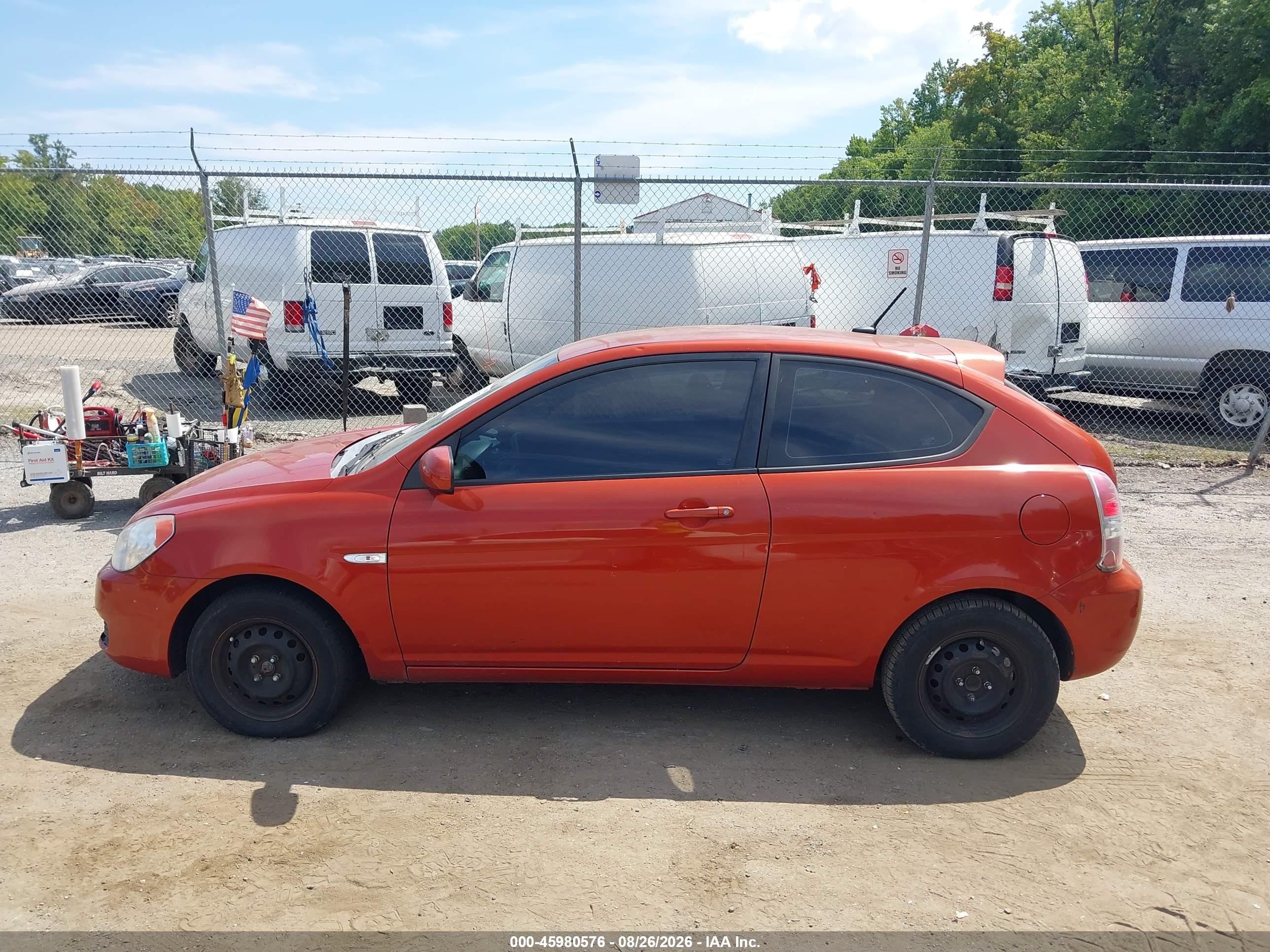2011 Hyundai Accent Gs Orange vin: KMHCM3ACXBU191039