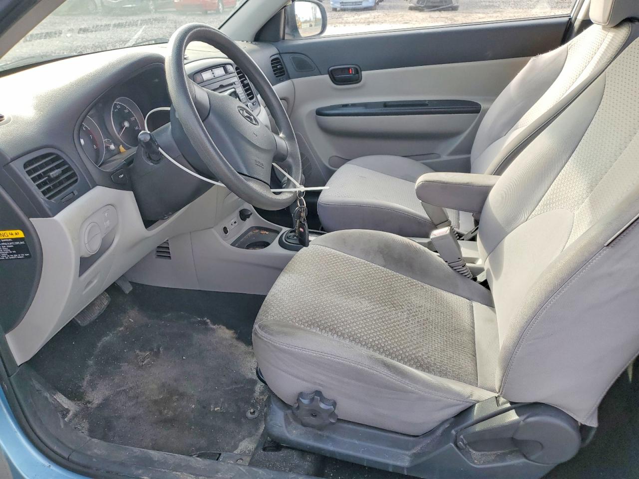 2011 Hyundai Accent Gl Blue vin: KMHCM3ACXBU197083